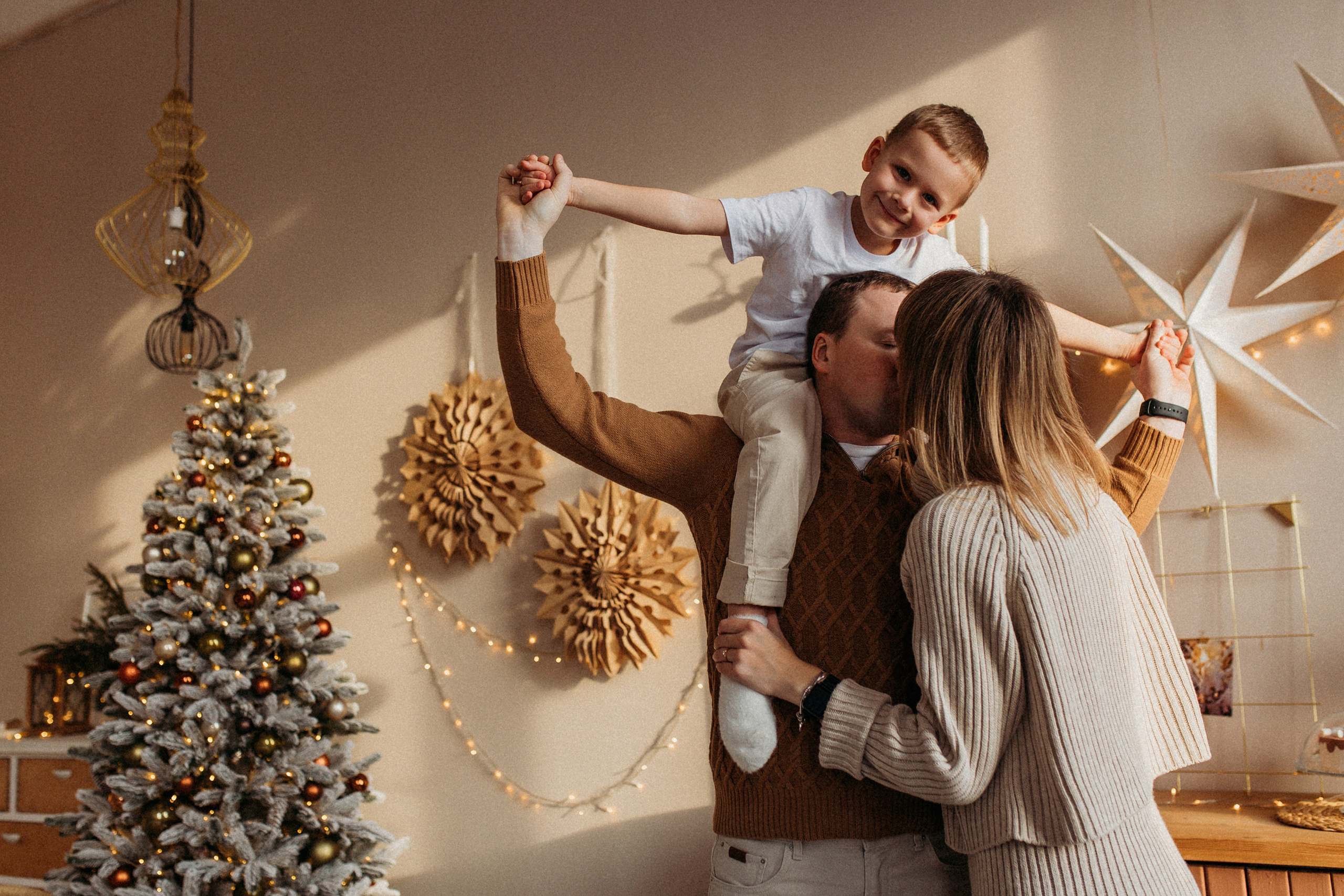 Семейная Новогодняя в студии. Фотограф Тверь. Свадебные, семейные, индивидуальные фотосессии