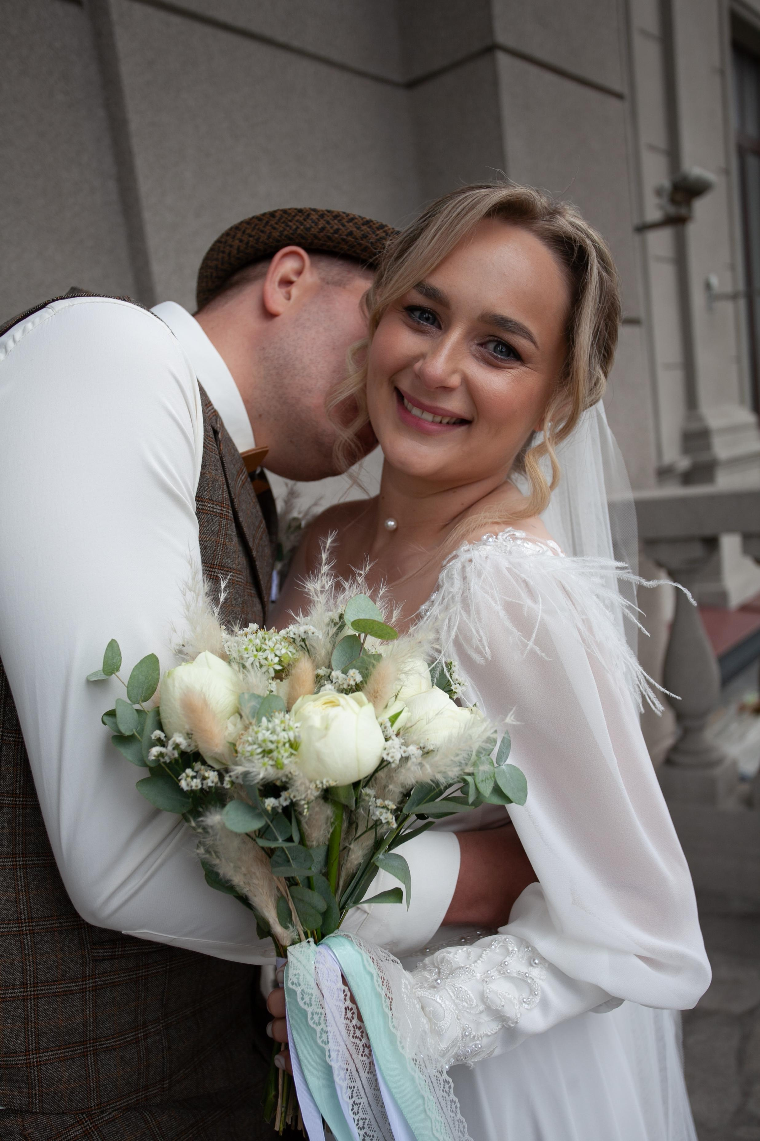 фотосессия красивая пара молодожены жених невеста свадьба бохо стиль  речной вокзал