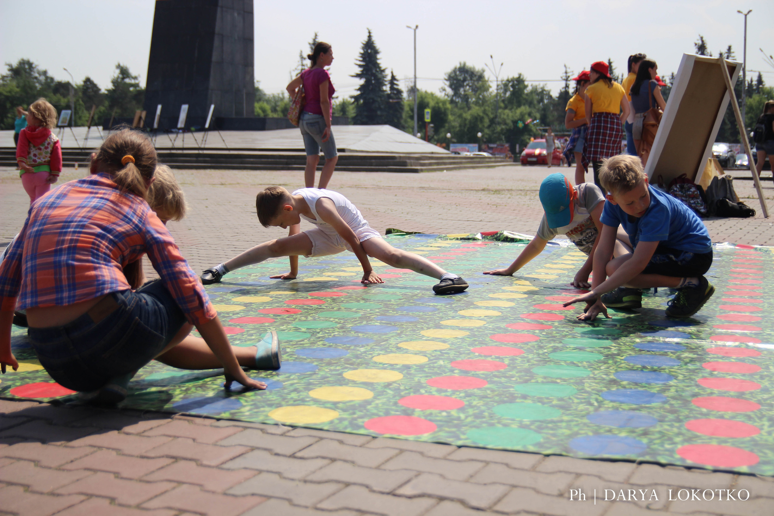 Дети рисуют Красноярск. Фотограф Дарья Локотко в Красноярске