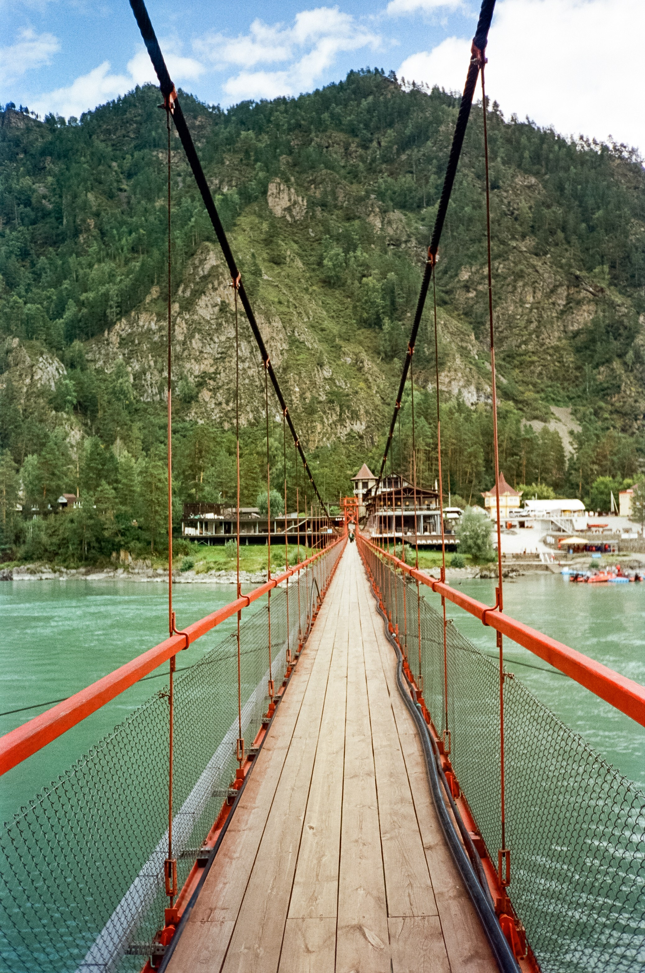 Мост Царская охота, село Черга в Верхах Алтая и Манжерокский порог. Фотограф-документалист Мария Осокина