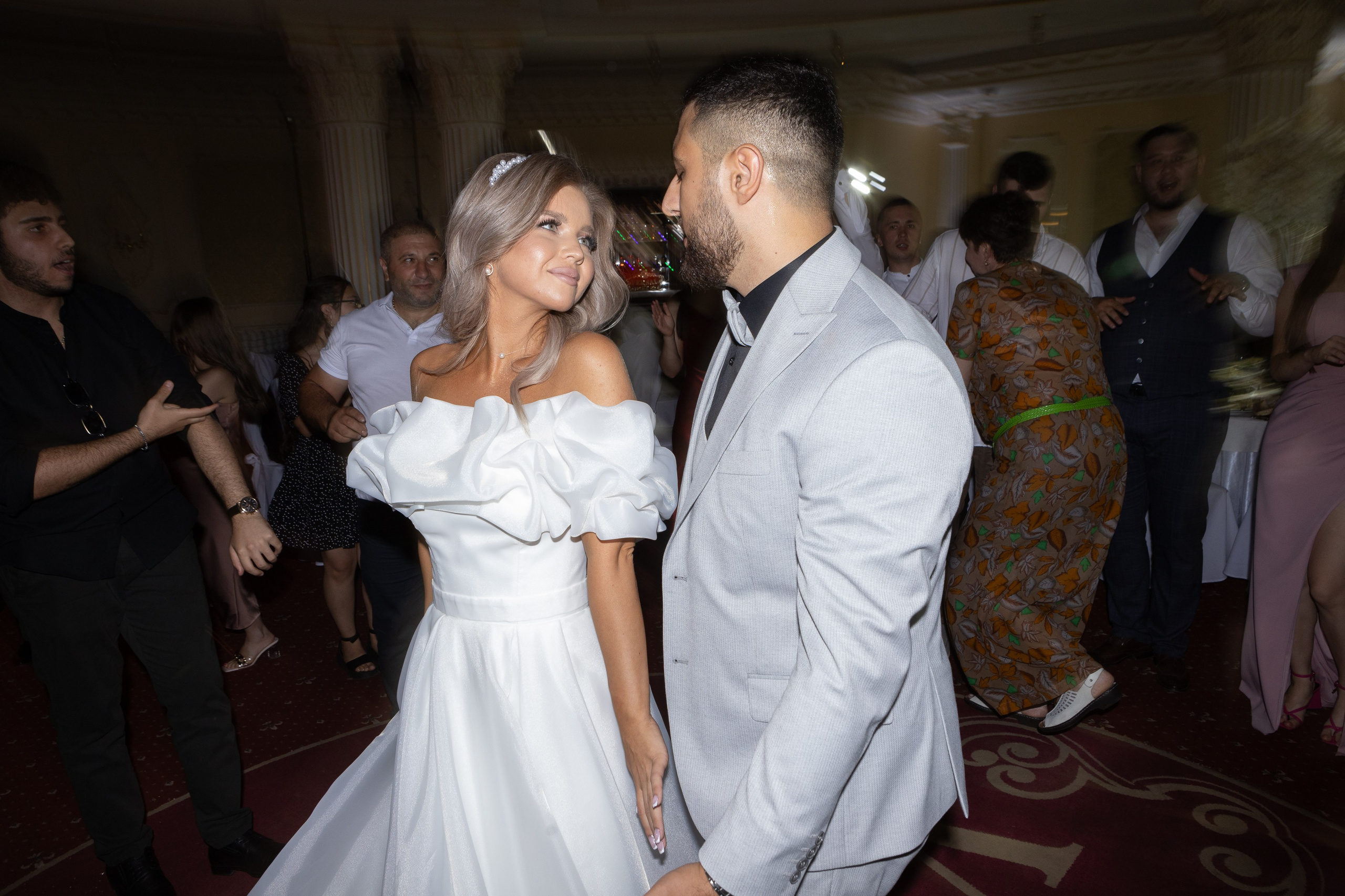 Свадебный фотограф Уфа — Руслан ГабдлисламовЖивые эмоции, красивые кадры, воспоминания на всю жизнь.Работаю по всей Республике Башкортоста. Свадебный фотограф Уфа Руслан Габдлисламов