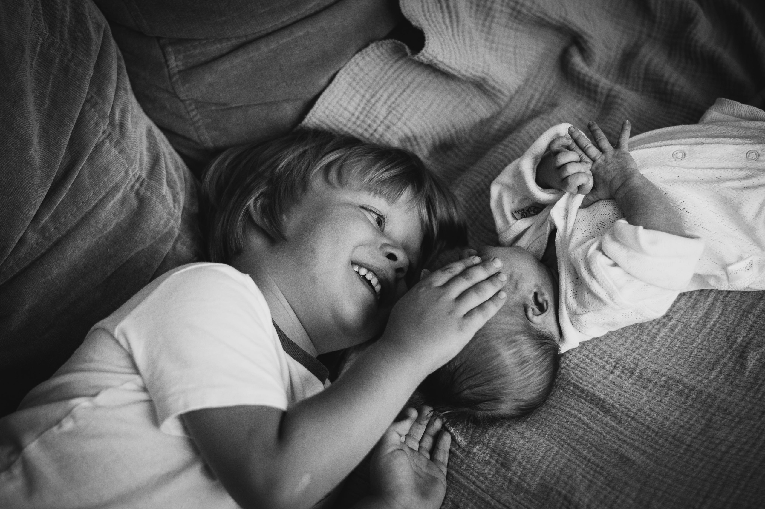 Домашняя съемка новорожденной с семьей, Москва