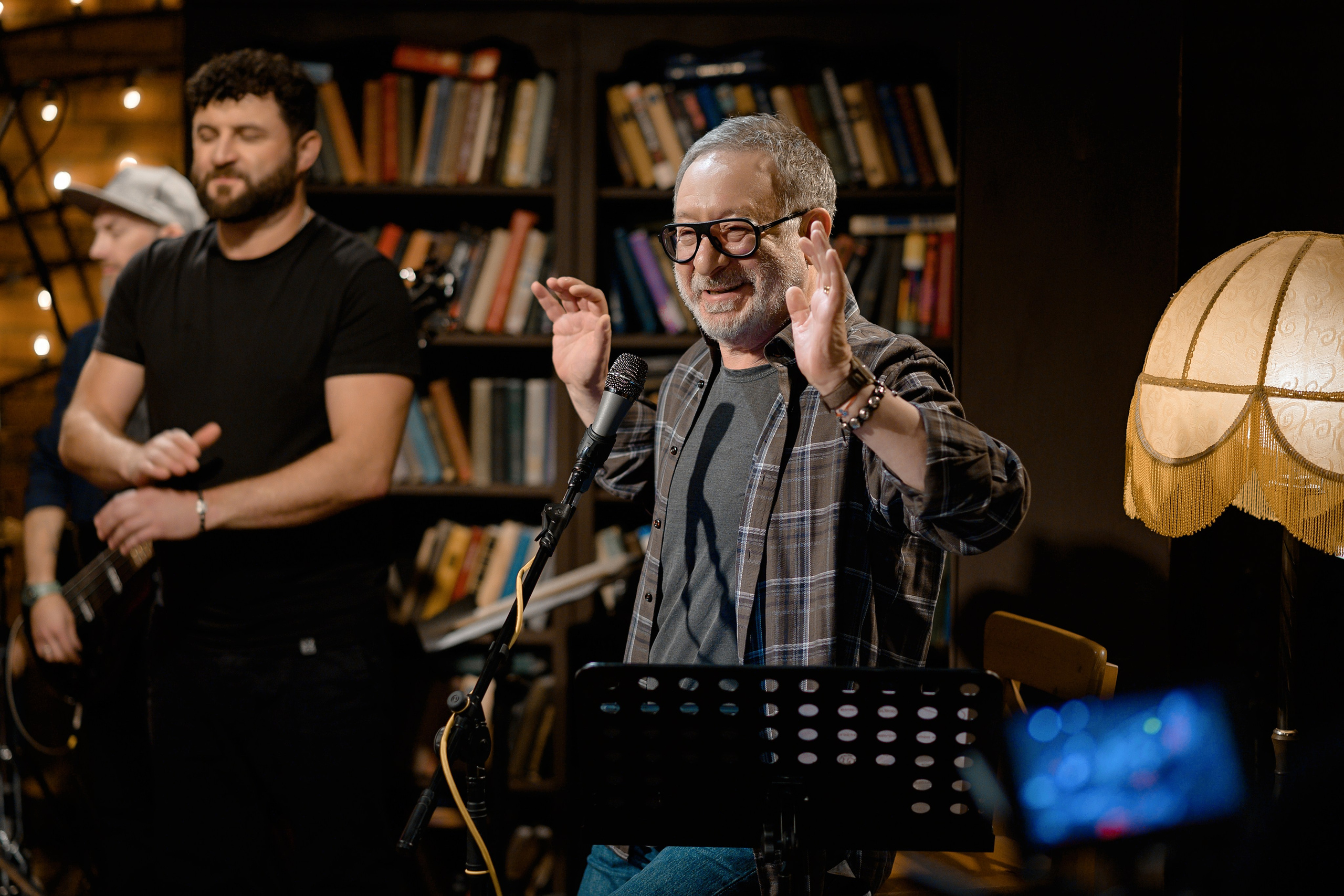 КВАРТИРНИК У МАРГУЛИСА. РЕПОРТАЖНЫЙ И БИЗНЕС ФОТОГРАФ В МОСКВЕ, ЕГОР НИКОЛАЕВ