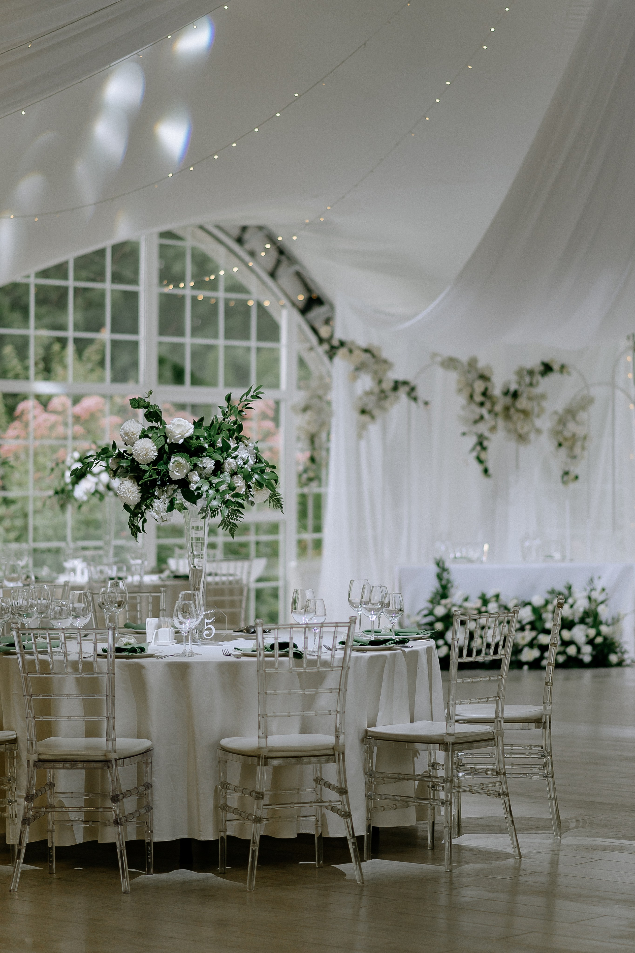 Свадебная фотосессия и выездная регистрация в Artiland. Свадебный фотограф Москва — Сергей и Татьяна