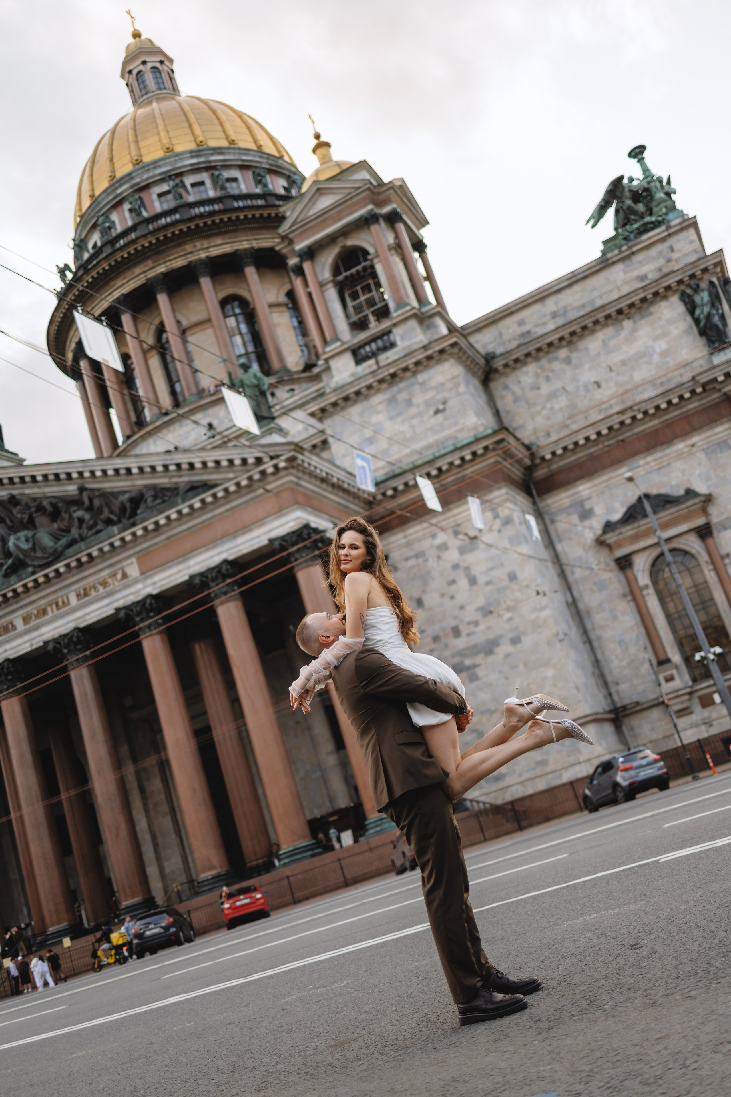 Руслан и Виолетта — Исаакий, Зимняя канавка. Боженова Елена фотограф Санкт-Петербург