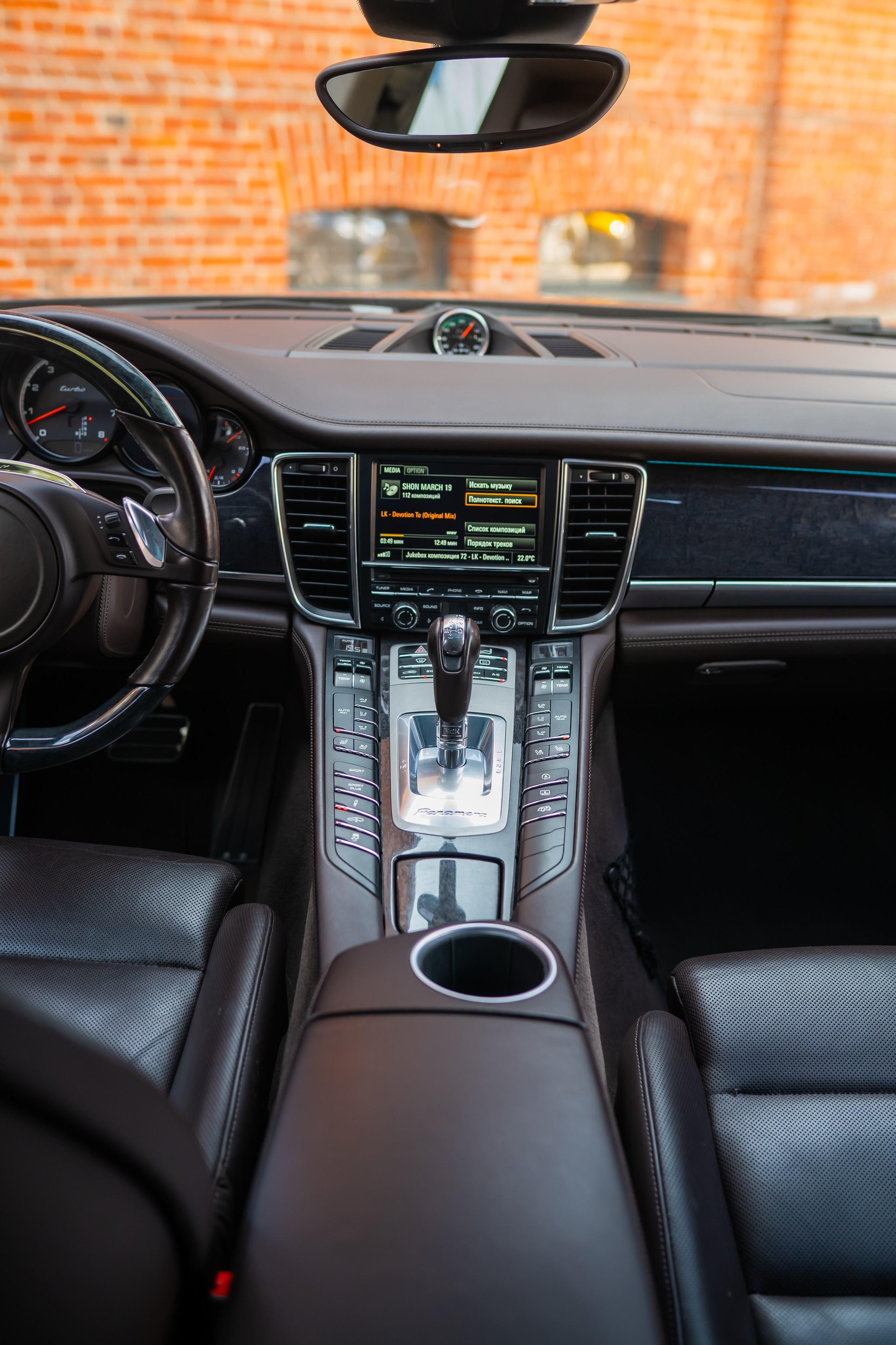 Porsche Panamera. Mirllaev