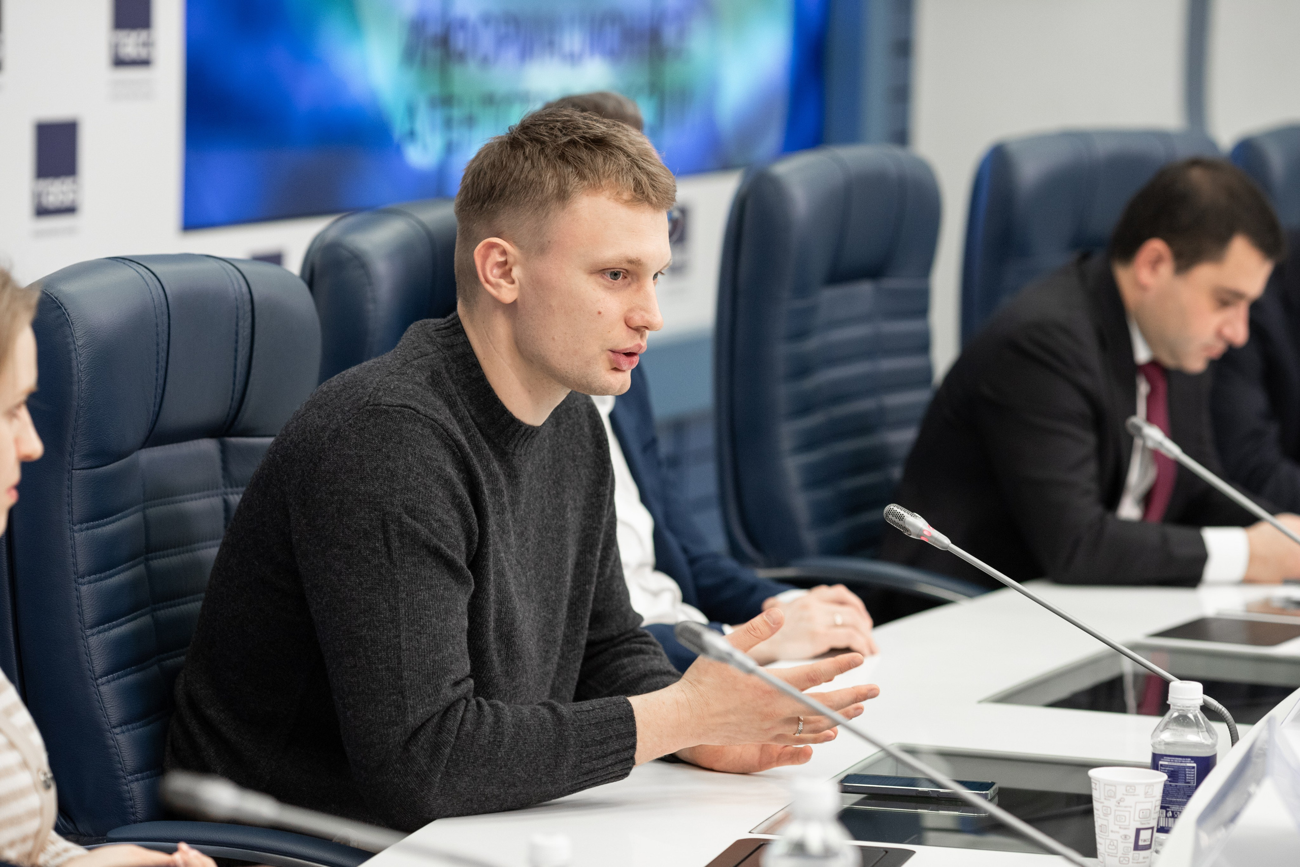 ТАСС | Пресс-конференция М2. Alexey Sentyurin, brands and business photographer in Moscow