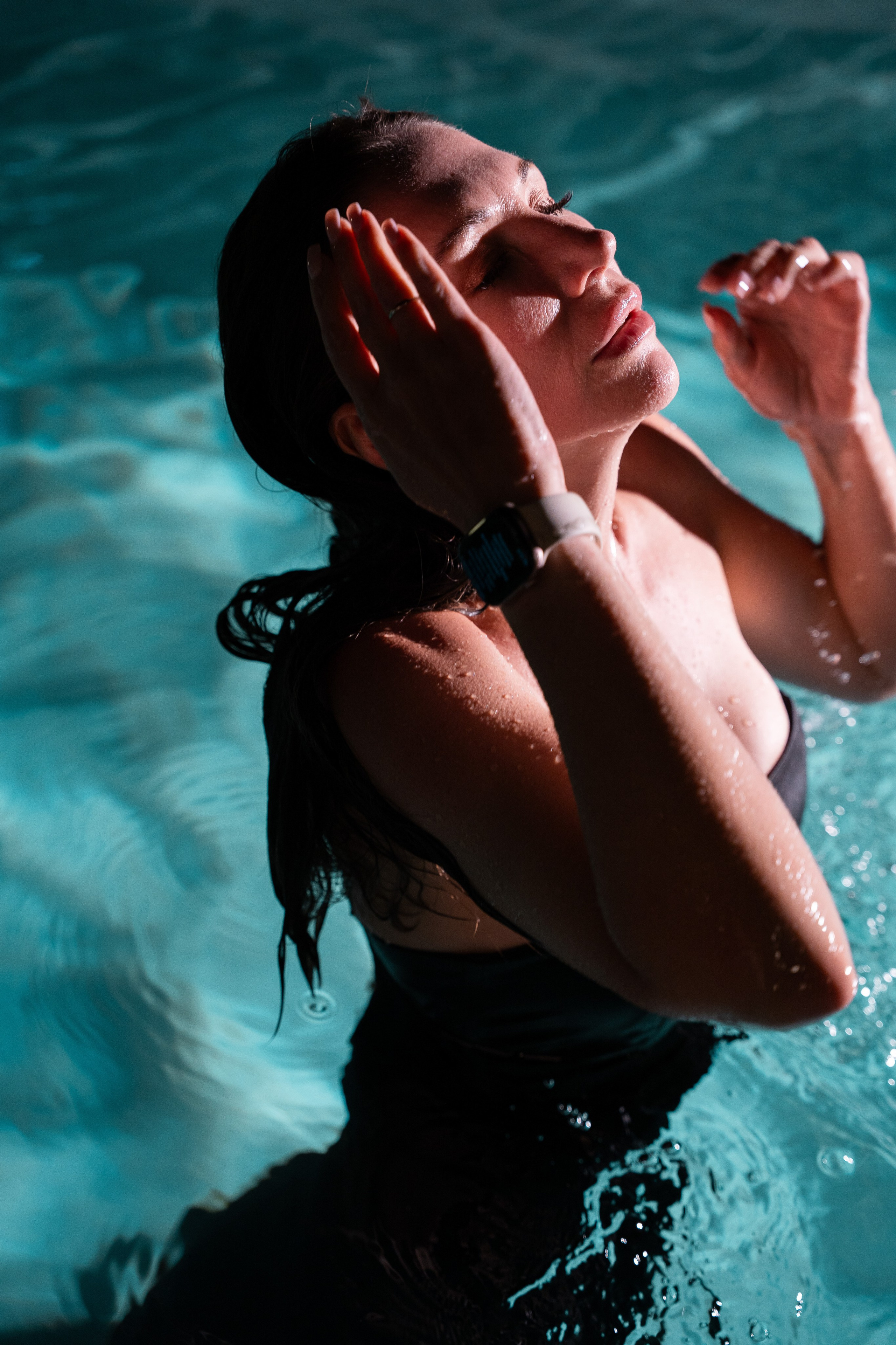 MARI HB. Brand designer | photographer | model