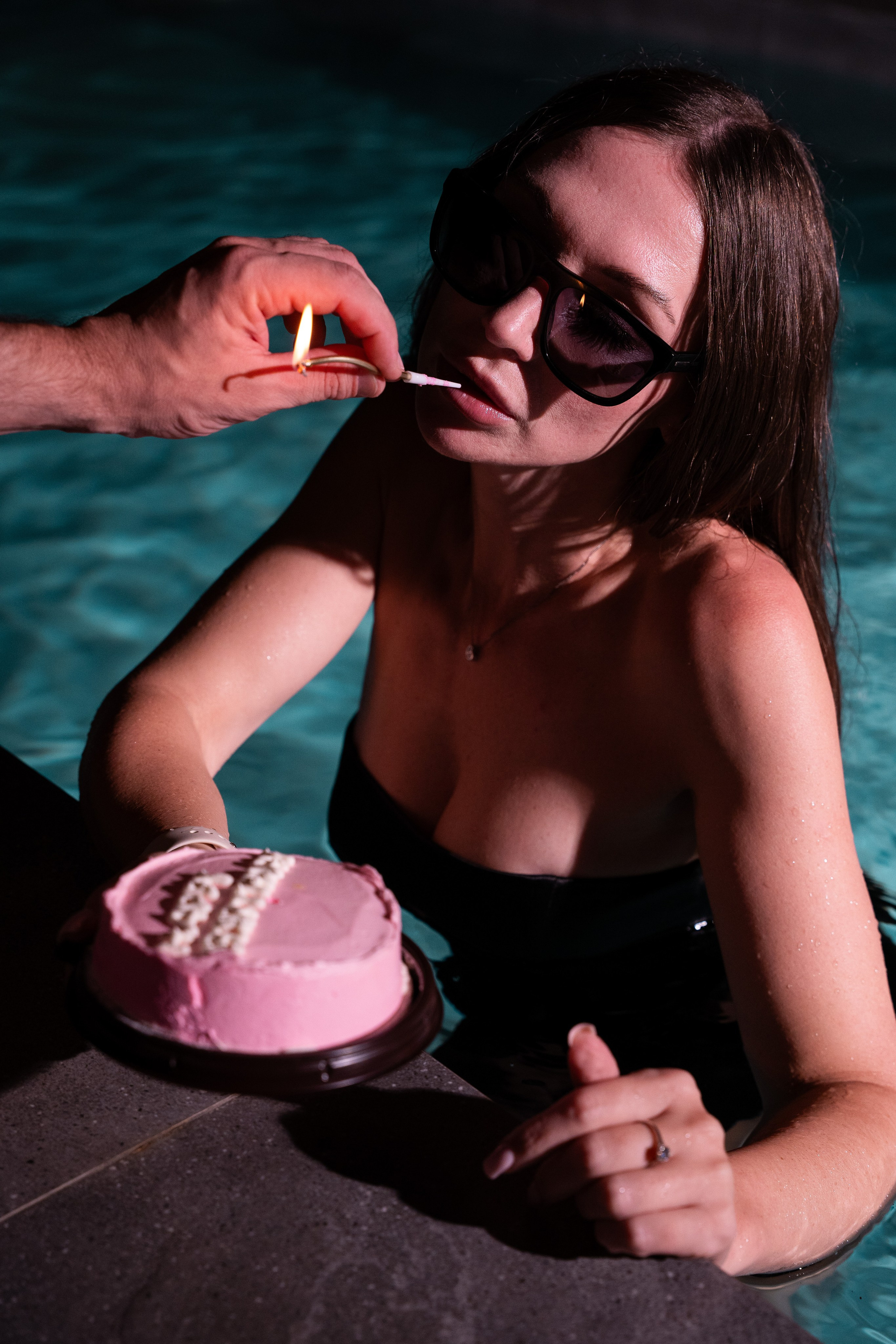 MARI HB. Brand designer | photographer | model