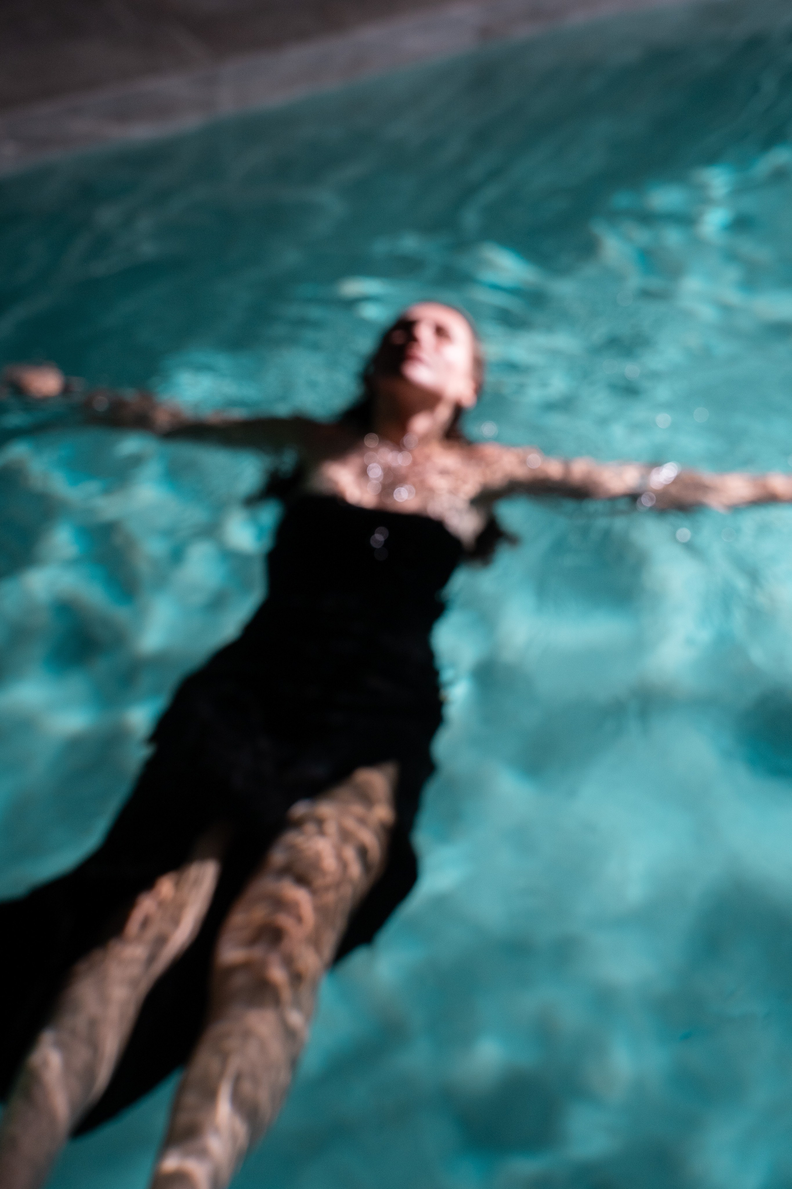 MARI HB. Brand designer | photographer | model