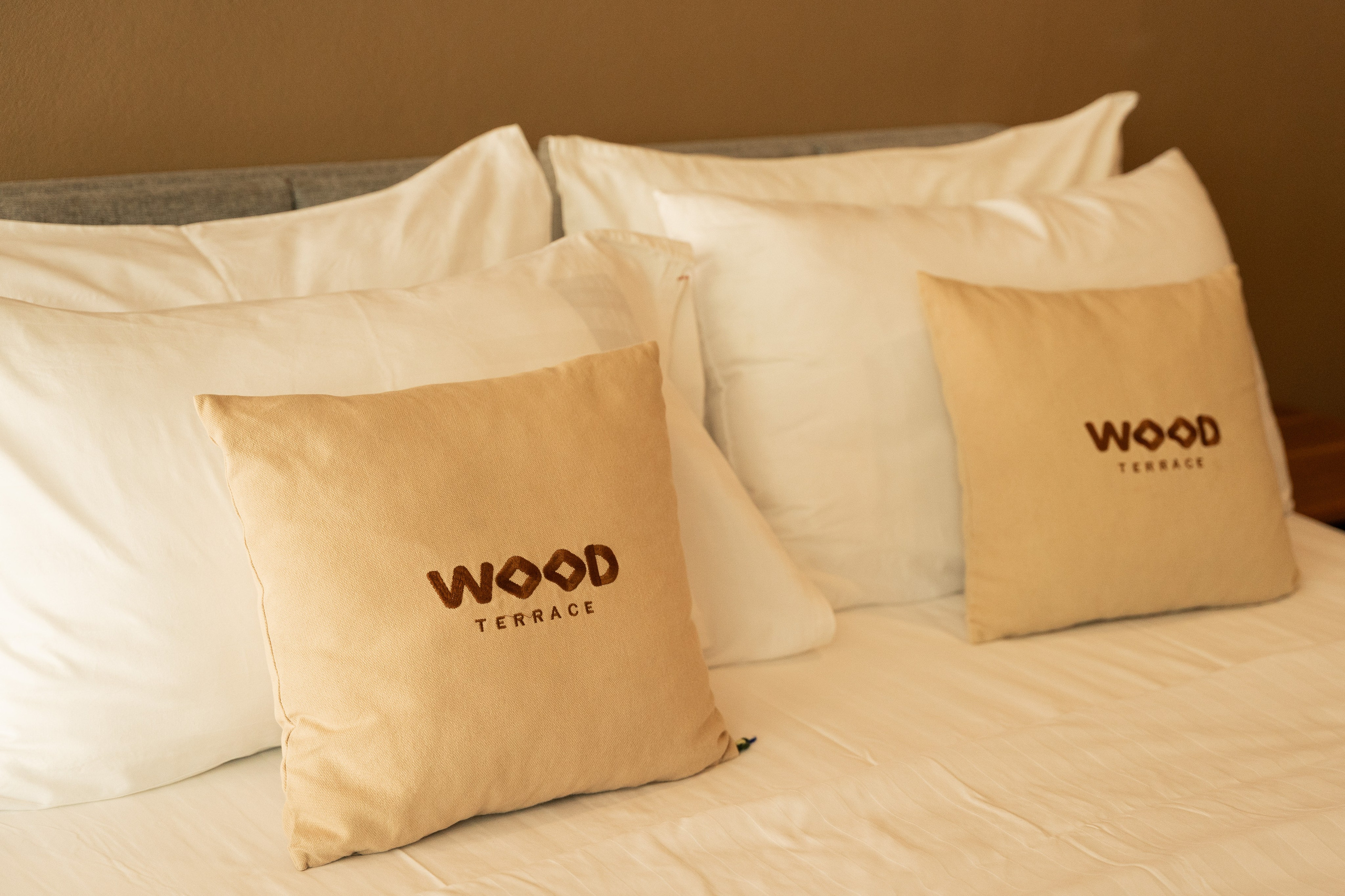 WOOD TERRACE. Brand designer | photographer | model