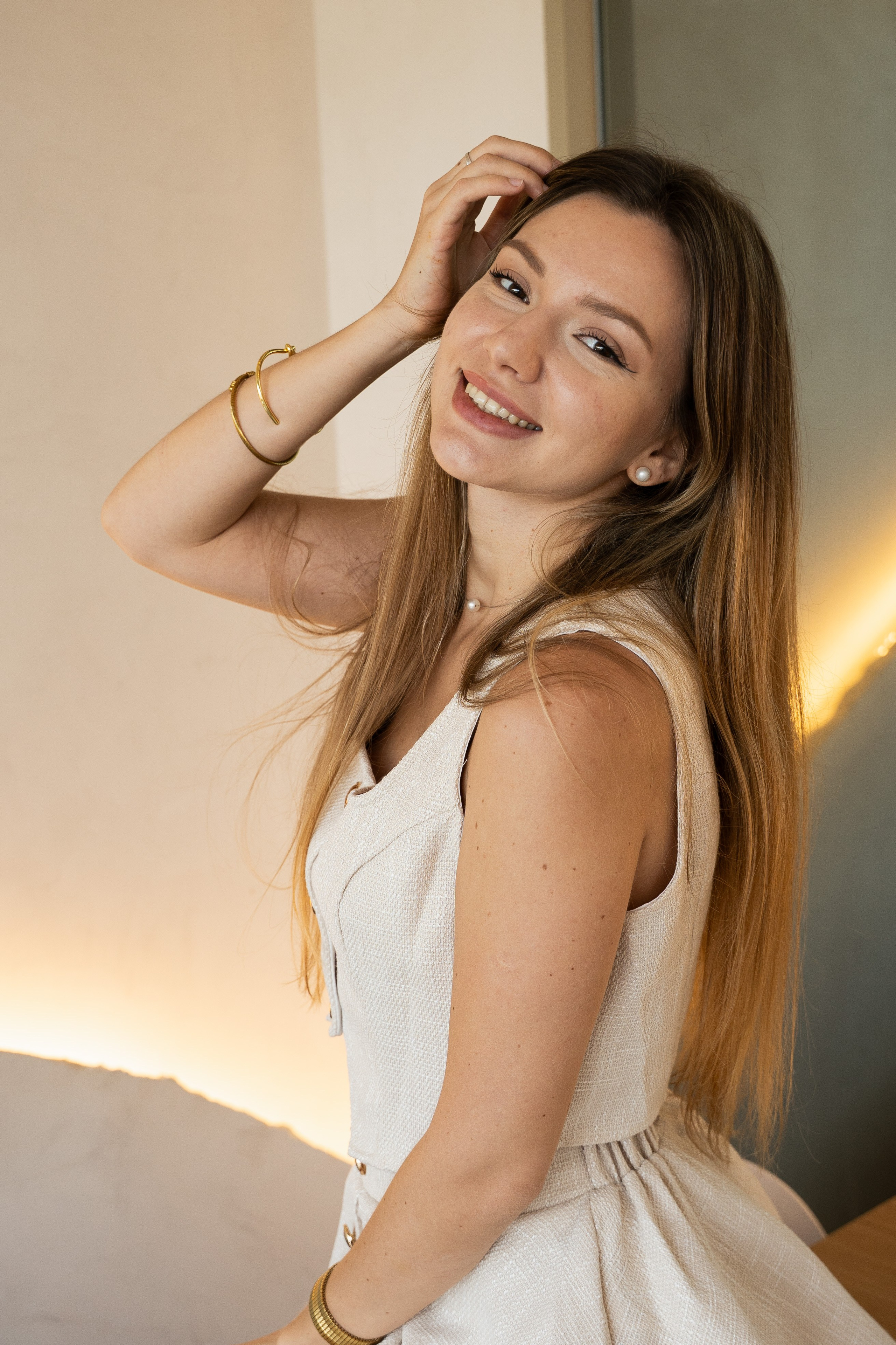 Veranika. Brand designer | photographer | model