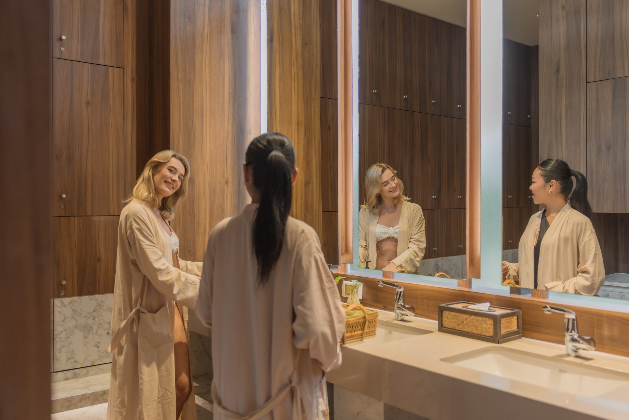 Le spa. Brand designer | photographer | model