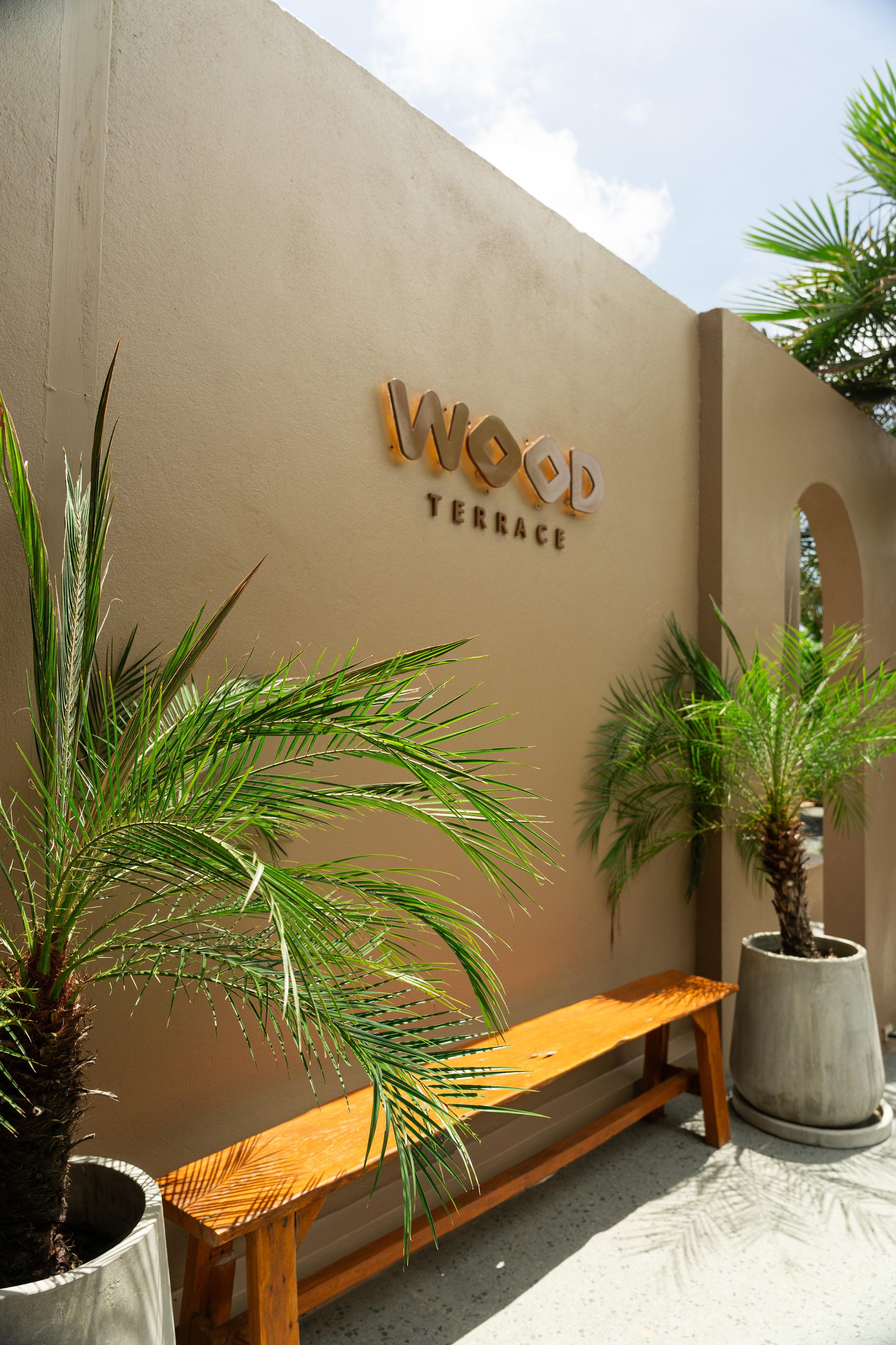 WOOD TERRACE. Brand designer | photographer | model