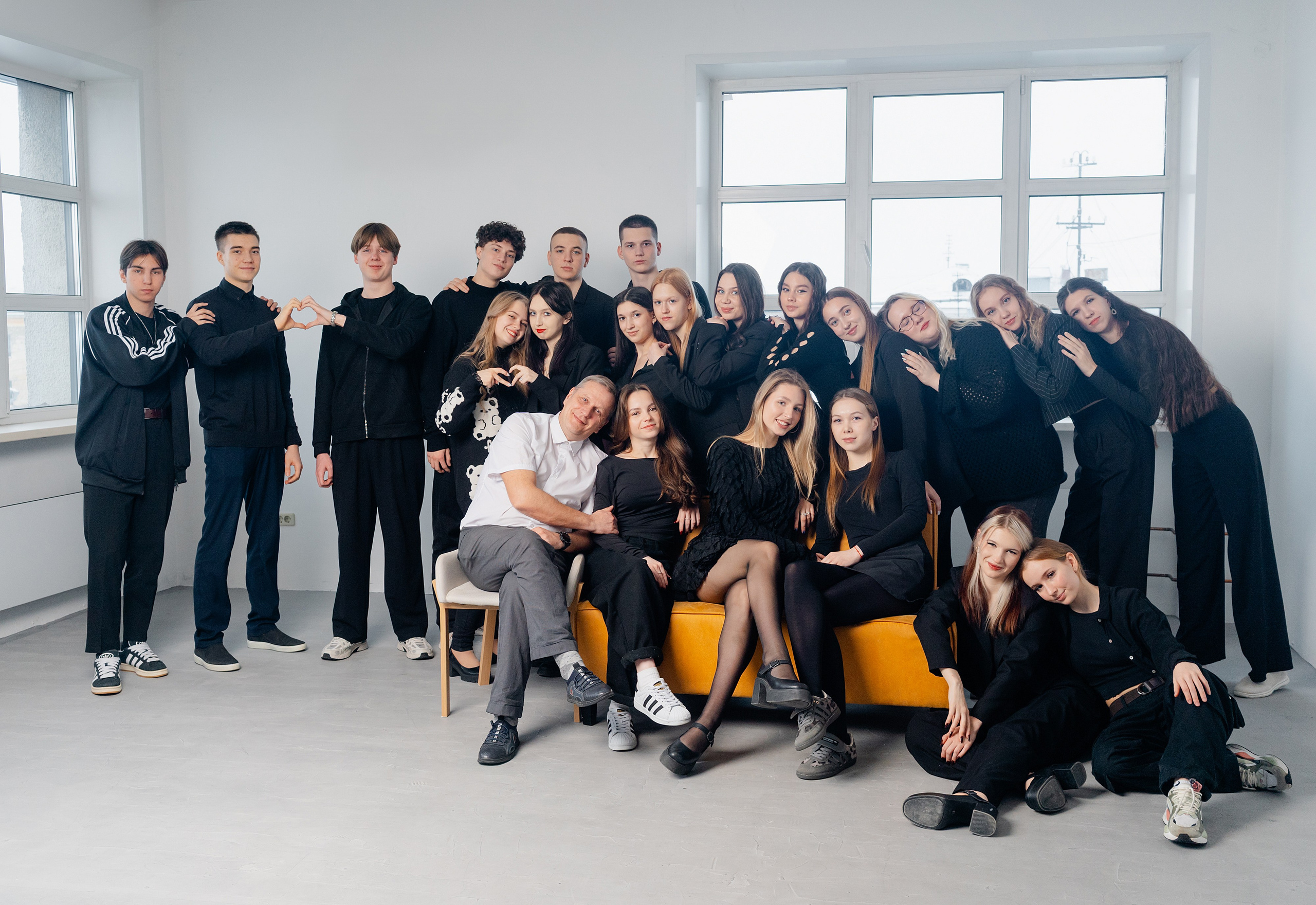 11 класс Студия. Фотограф Софья Володкина