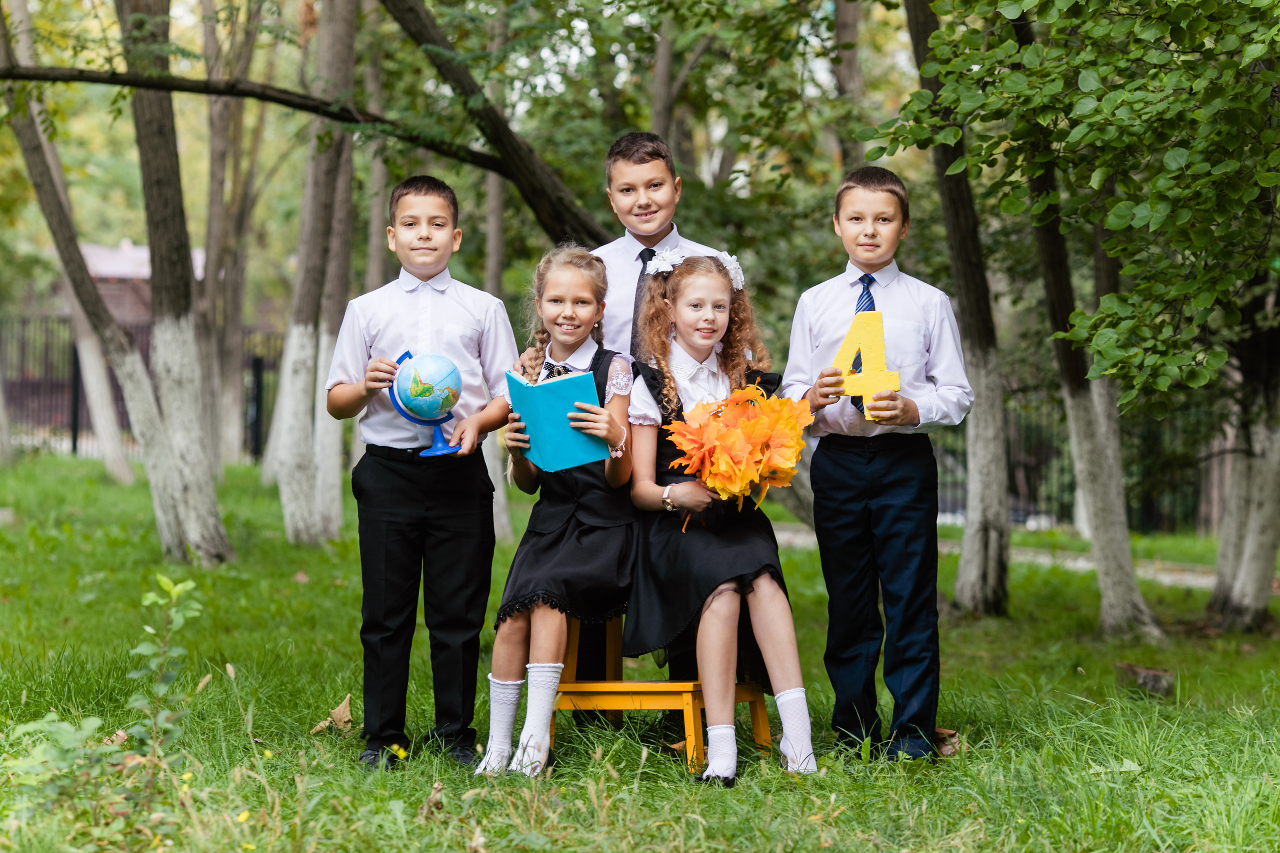 Выпускные фотокниги Фотограф для выпускников детского сада, печать фотокниг, выпускная фотосессия, виньетка на выпускной, живая анимация, оживающие фотографии, видео выпускного, выпускной фотограф, школьный фотограф, фотосессия в школе, фотосессия класса, фотосессия первоклассника, школьное видео, альбомы с оживающими фото, выпускные фотоальбомы 2024, Новороссийск, Крымск, Анапа, Геленджик, Абинск, Кабардинка, Сочи, Краснодар Краснодарский край