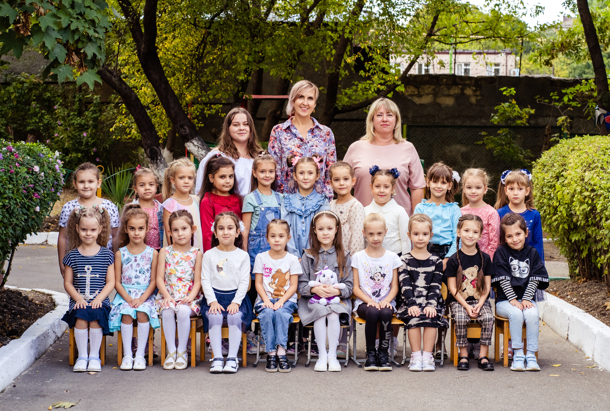 Выпускные фотокниги Фотограф для выпускников детского сада, печать фотокниг, выпускная фотосессия, виньетка на выпускной, живая анимация, оживающие фотографии, видео выпускного, выпускной фотограф, школьный фотограф, фотосессия в школе, фотосессия класса, фотосессия первоклассника, школьное видео, альбомы с оживающими фото, выпускные фотоальбомы 2024, Новороссийск, Крымск, Анапа, Геленджик, Абинск, Кабардинка, Сочи, Краснодар Краснодарский край