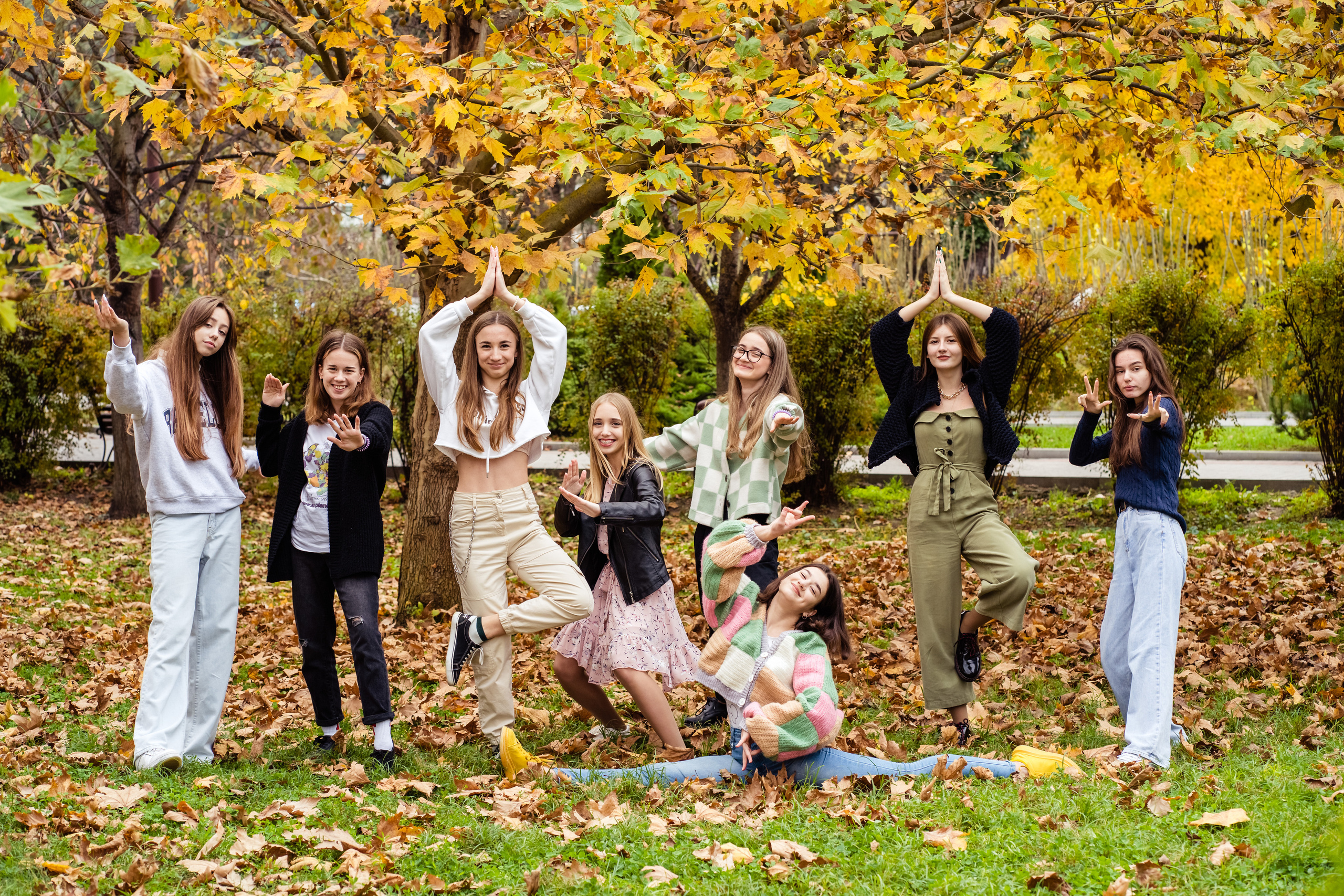 Фотограф для выпускников Фотограф для выпускников детского сада, печать фотокниг, выпускная фотосессия, виньетка на выпускной, живая анимация, оживающие фотографии, видео выпускного, выпускной фотограф, школьный фотограф, фотосессия в школе, фотосессия класса, фотосессия первоклассника, школьное видео, альбомы с оживающими фото, выпускные фотоальбомы 2024, Новороссийск, Крымск, Анапа, Геленджик, Абинск, Кабардинка, Сочи, Краснодар Краснодарский край