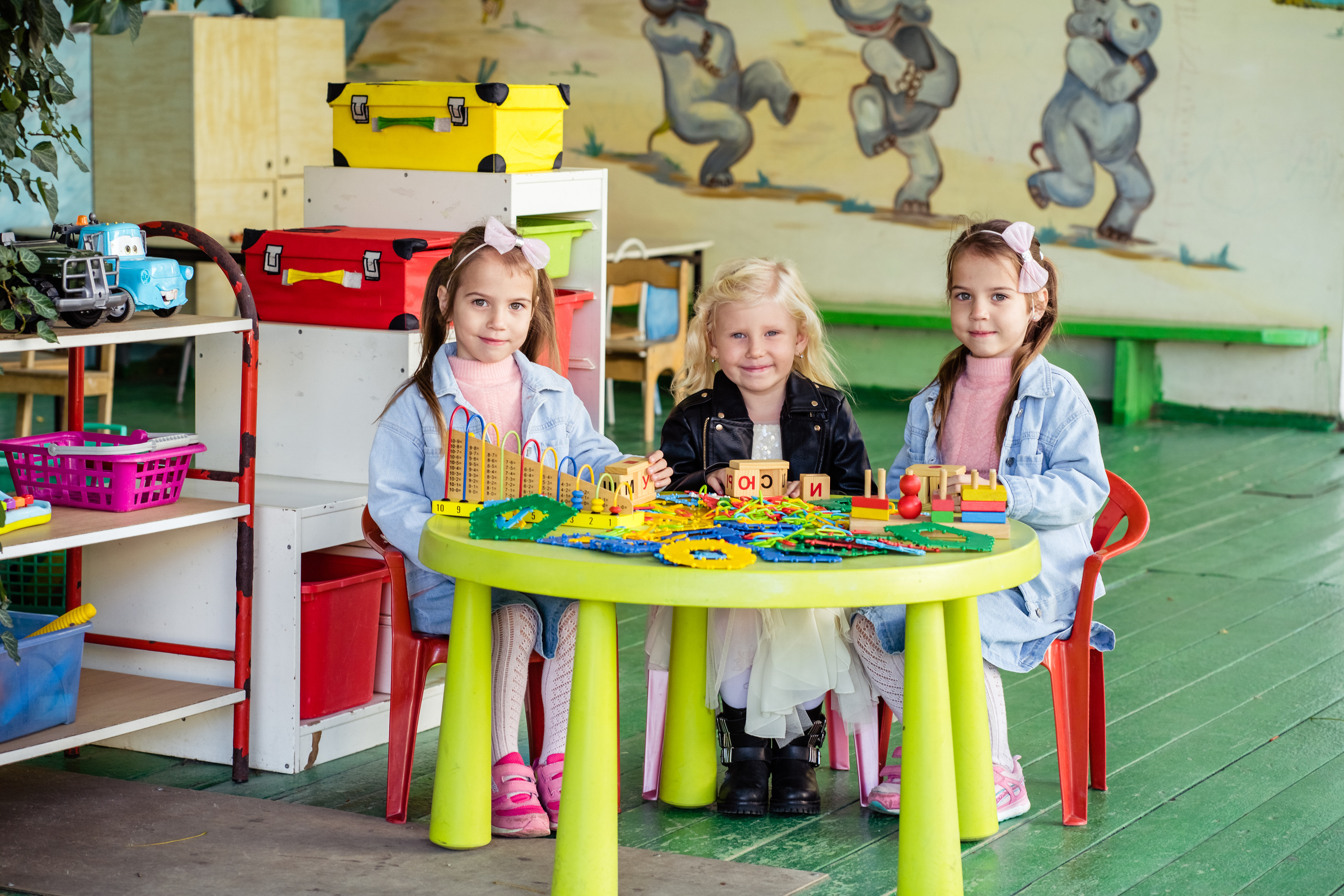 Выпускные фотокниги Фотограф для выпускников детского сада, печать фотокниг, выпускная фотосессия, виньетка на выпускной, живая анимация, оживающие фотографии, видео выпускного, выпускной фотограф, школьный фотограф, фотосессия в школе, фотосессия класса, фотосессия первоклассника, школьное видео, альбомы с оживающими фото, выпускные фотоальбомы 2024, Новороссийск, Крымск, Анапа, Геленджик, Абинск, Кабардинка, Сочи, Краснодар Краснодарский край