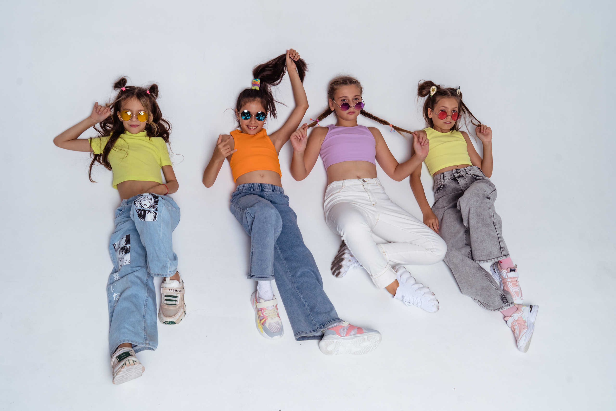 Виньетка фото книга папка трюмо выпускное платье видео современный. Выпускные альбомы в Новороссийске и Краснодарском крае