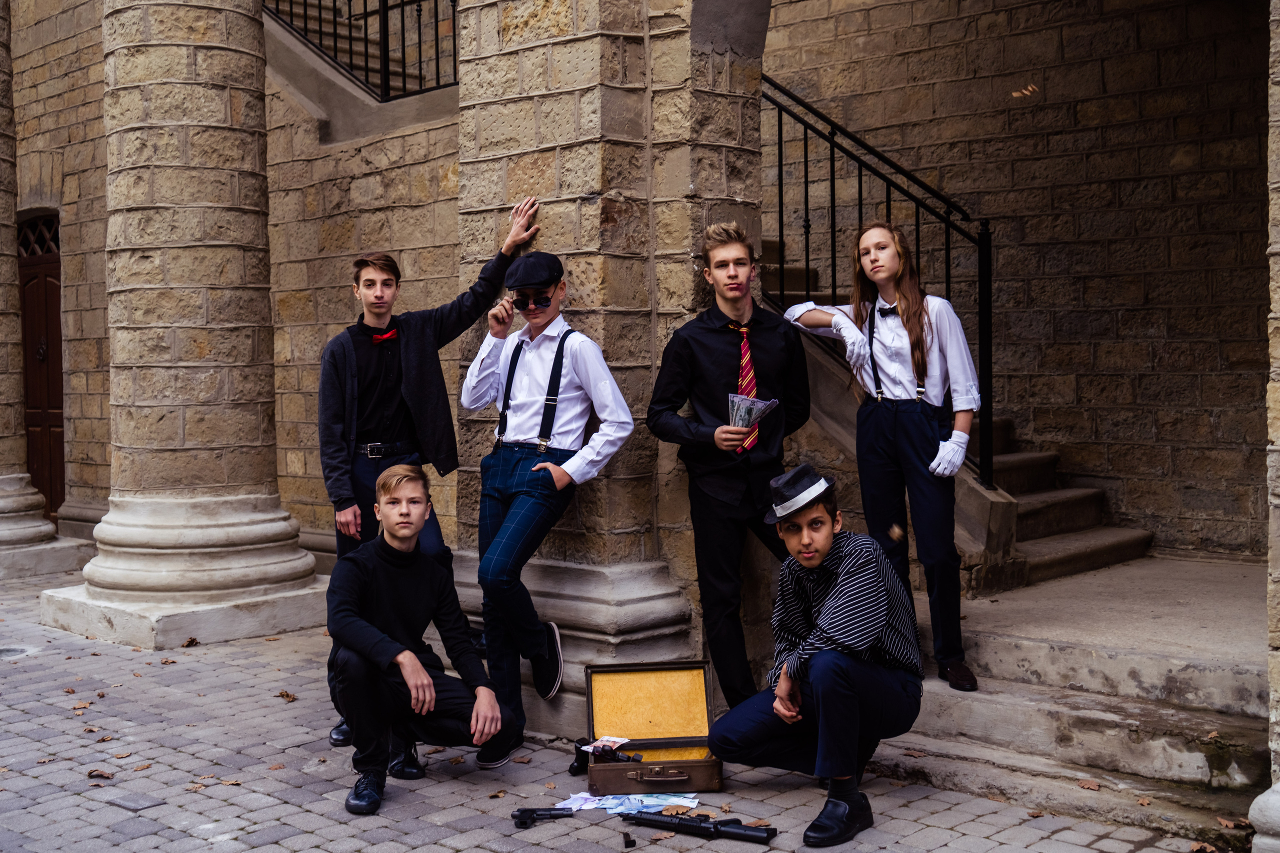 Выпускные фотокниги Фотограф для выпускников детского сада, печать фотокниг, выпускная фотосессия, виньетка на выпускной, живая анимация, оживающие фотографии, видео выпускного, выпускной фотограф, школьный фотограф, фотосессия в школе, фотосессия класса, фотосессия первоклассника, школьное видео, альбомы с оживающими фото, выпускные фотоальбомы 2024, Новороссийск, Крымск, Анапа, Геленджик, Абинск, Кабардинка, Сочи, Краснодар Краснодарский край