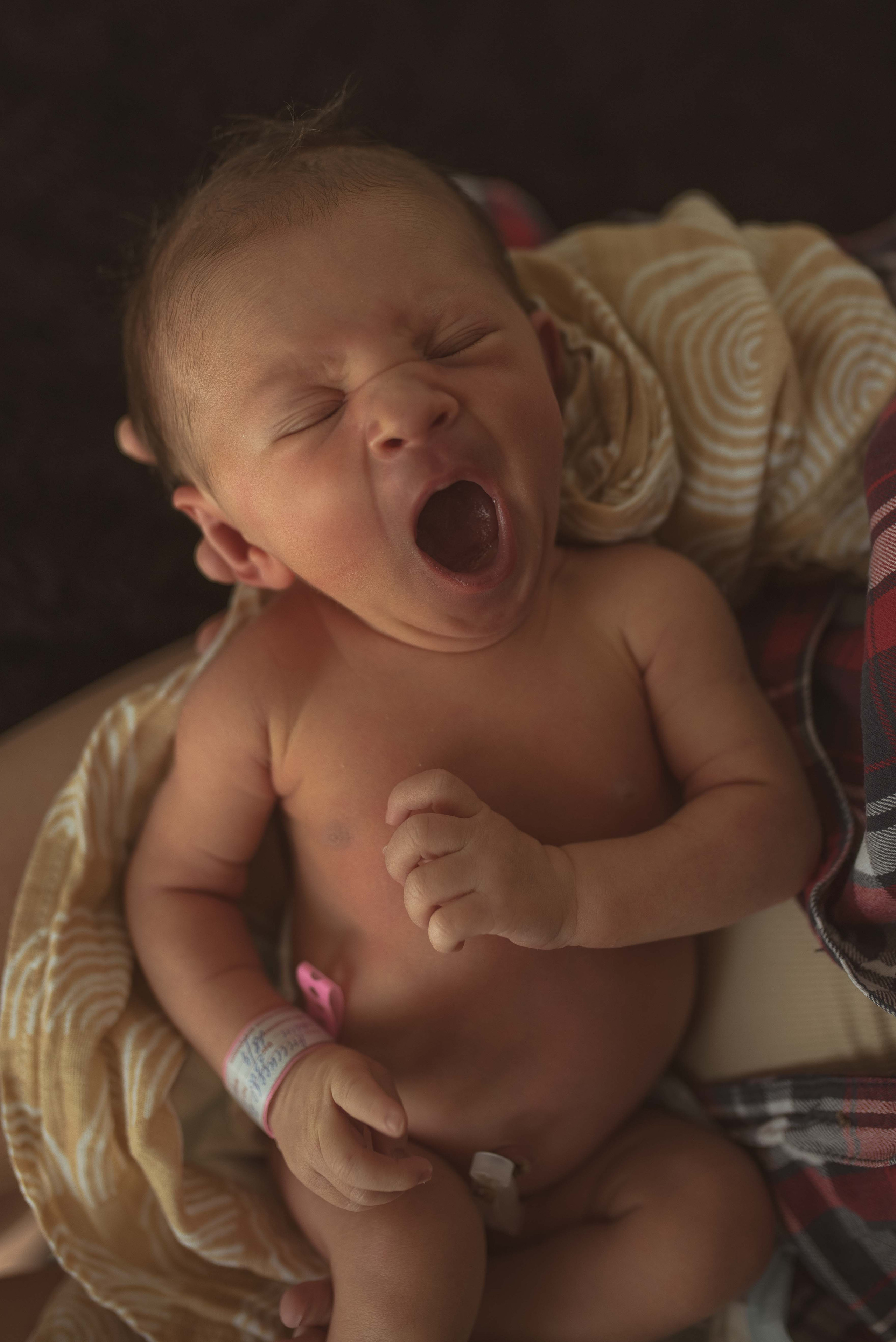 Домашняя ньюборн. Семейный фотограф в Ростове-на-Дону Мария Панарина