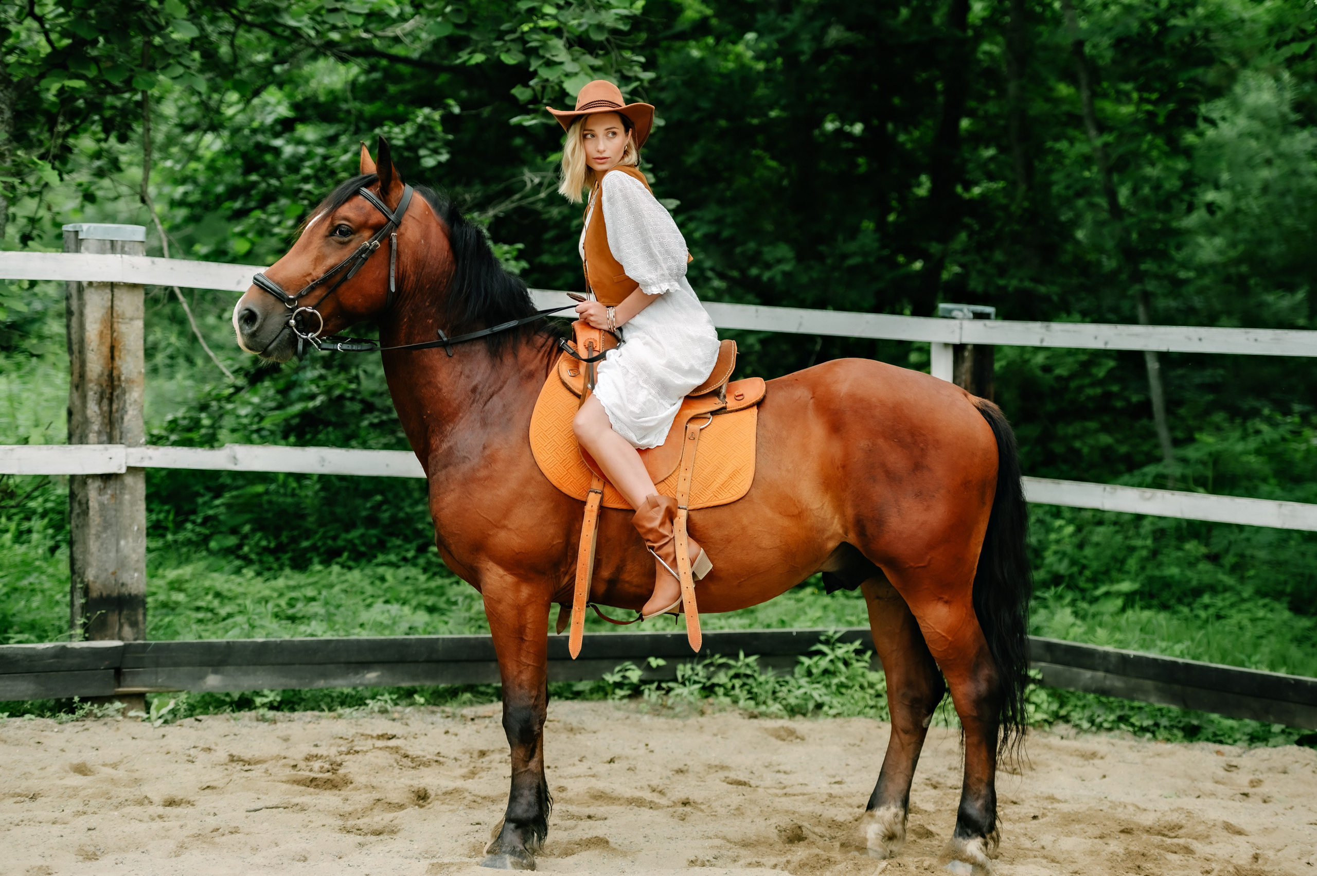 «ДИКИЙ ЗАПАД» ИРИНА. Фотограф Вячеслав Юдин Владивосток