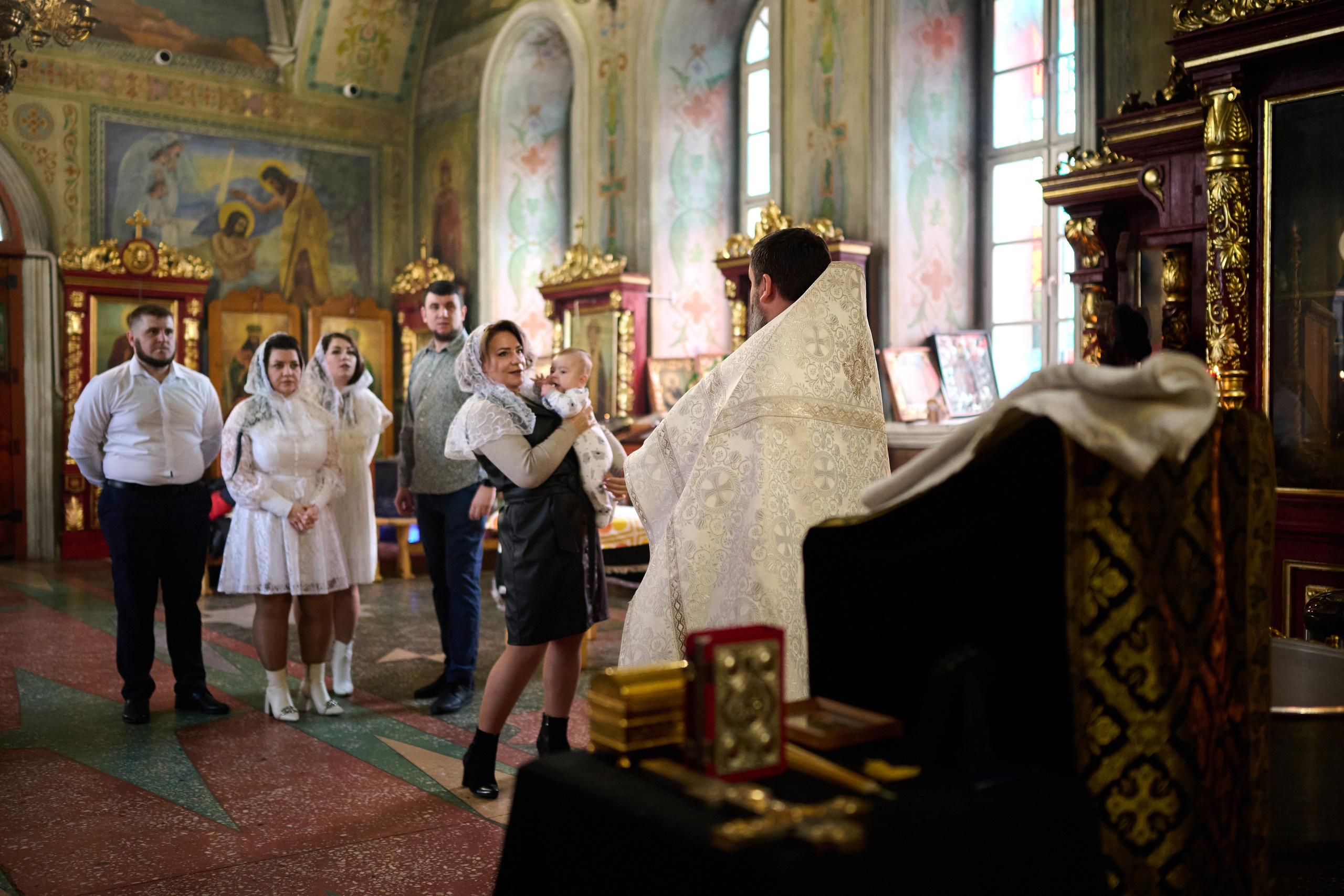 Фотосъемка крещения Саши. Профессиональный фотограф Старый Оскол, Губкин — свадьба, венчание, крещение, юбилей и день рождения