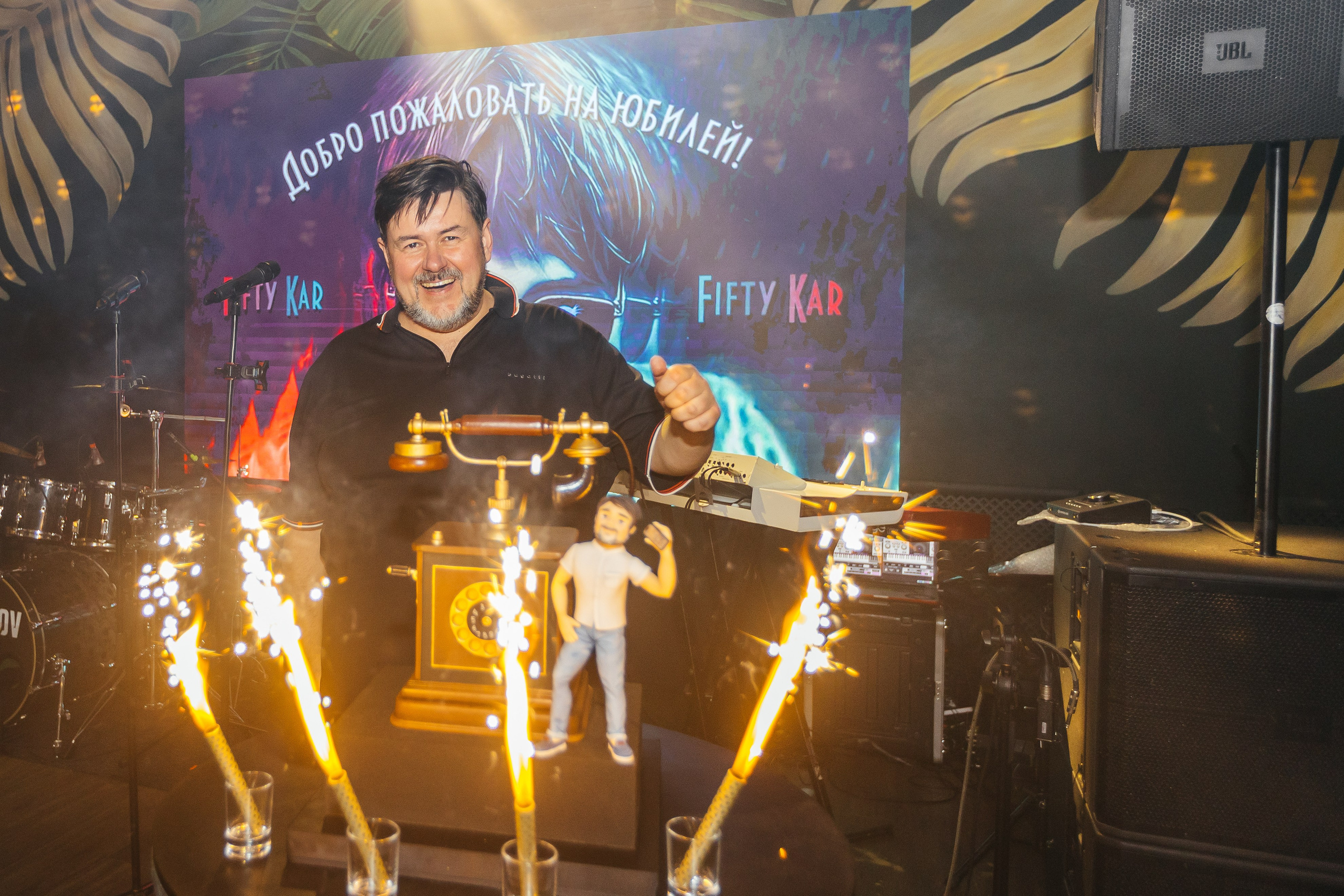 Снимал репортаж для «Газпром нефть», Газстройпром, Росатом, ОЗОН, Мегафон, ВТБ, Т-Банк, Unilever, Материа Медика Холдинг. Фотограф Serg-Epic — Сергей Клепиков