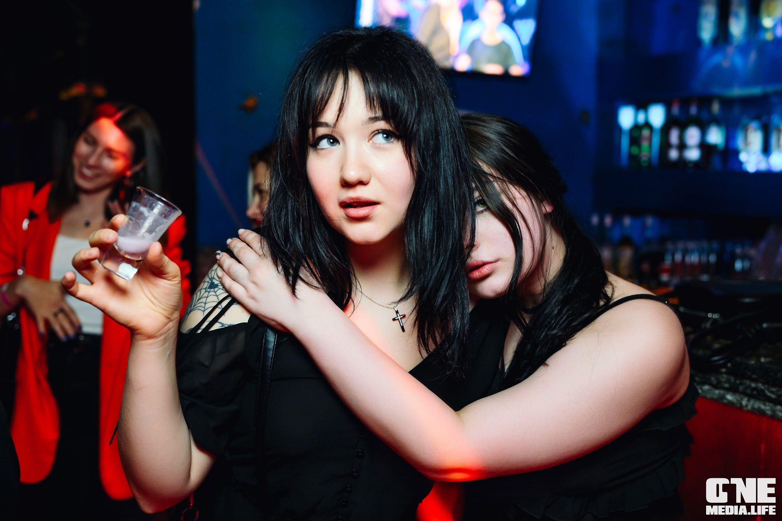 Фото с вечеринки в Планете. One Media Life: фоторепортажи, фотоотчеты с мероприятий и заведений