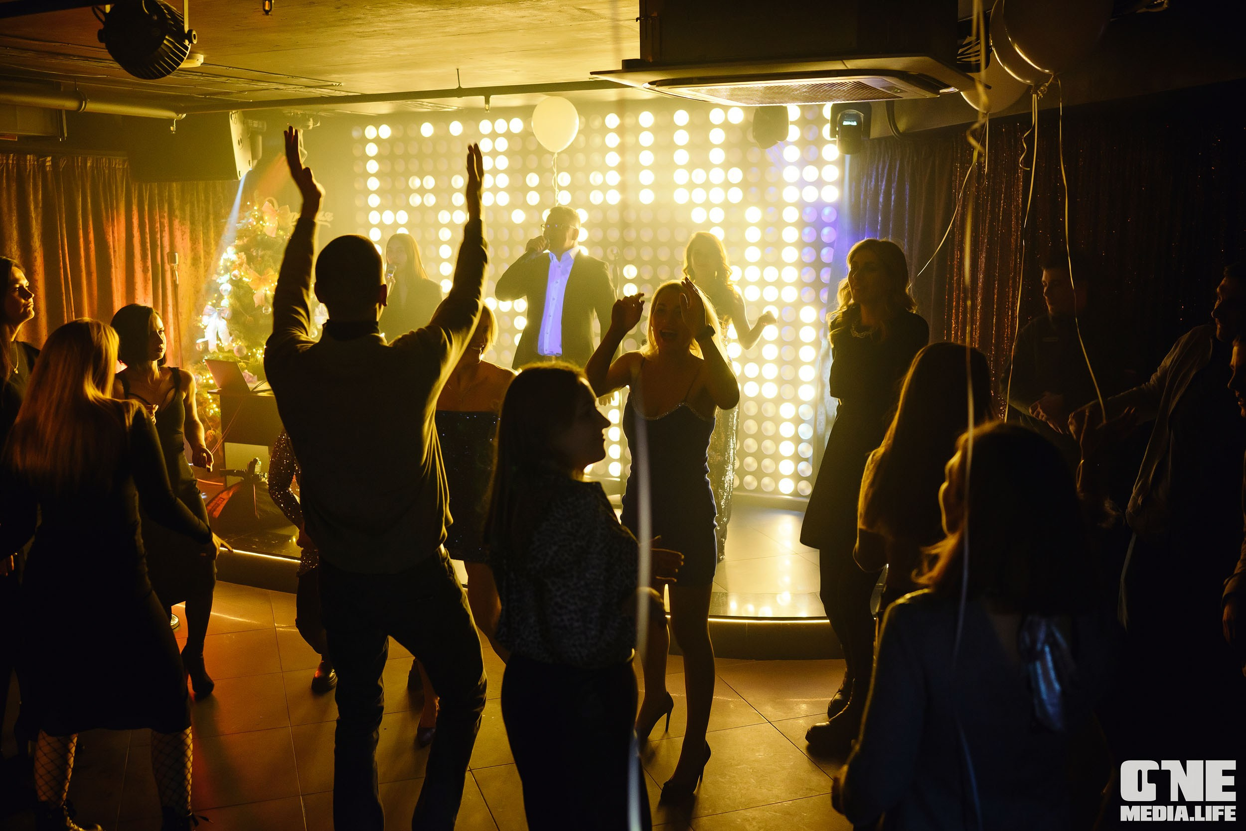 Фоторепортаж из караоке-клуба Эйфория. One Media Life: фоторепортажи, фотоотчеты с мероприятий и заведений