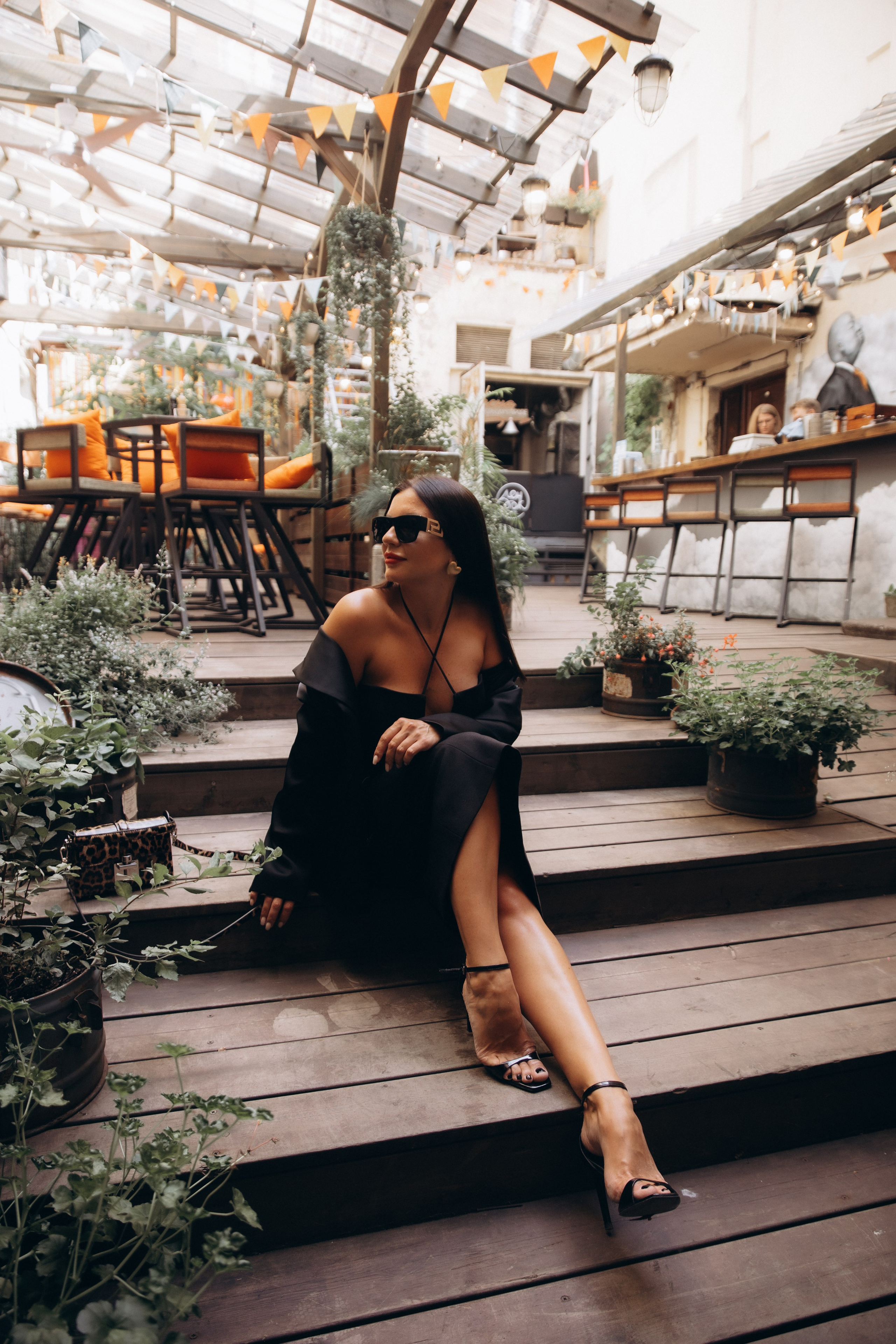 Ольга, прогулка по Фонтанке и фотосессия в парадной Ромашка. Фотограф в Санкт-Петербурге Разиля Идиятуллина