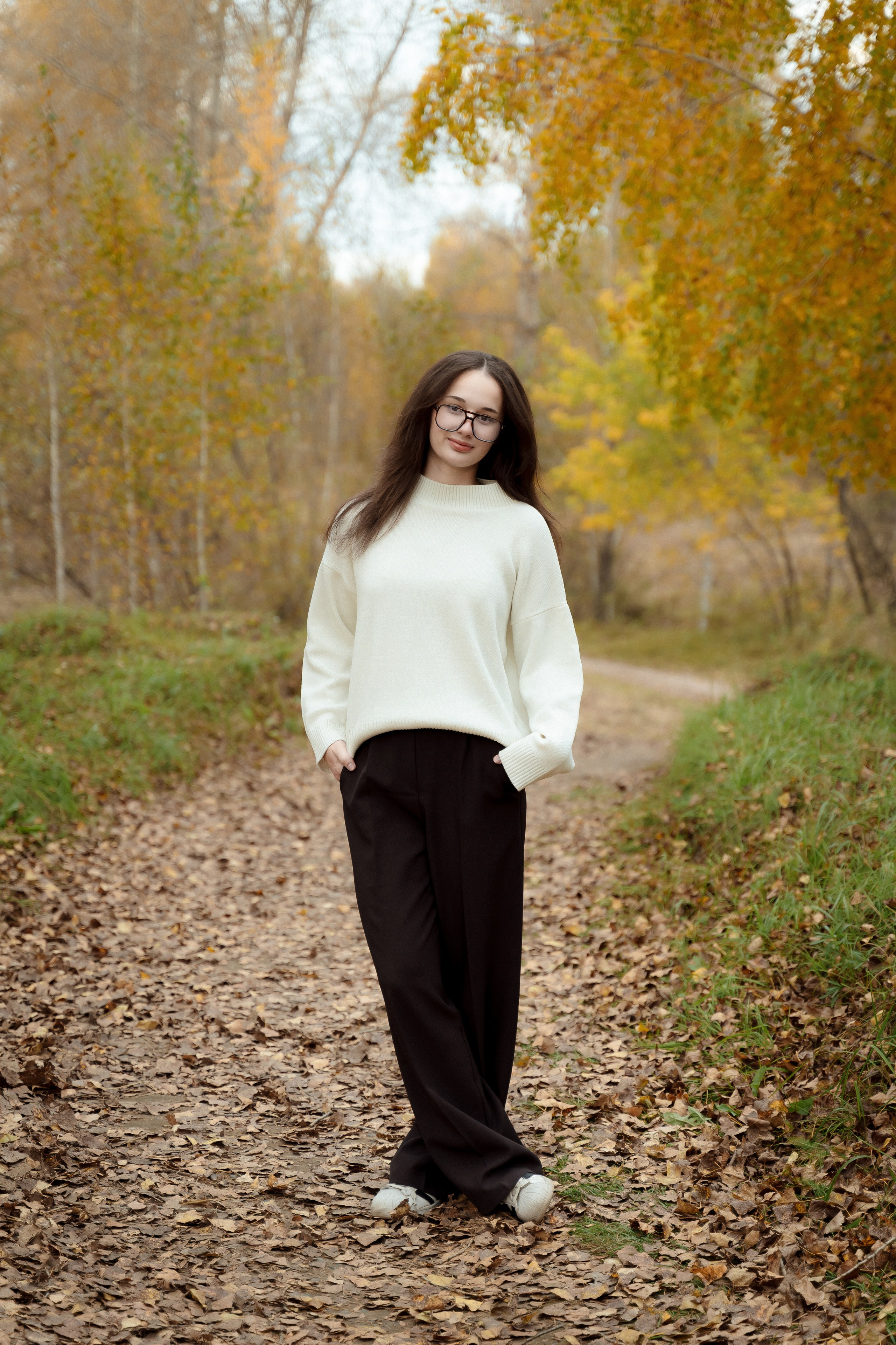 Фотосессия осенью в парке. 11 класс. Фотограф Ким Наталья в Красноярске