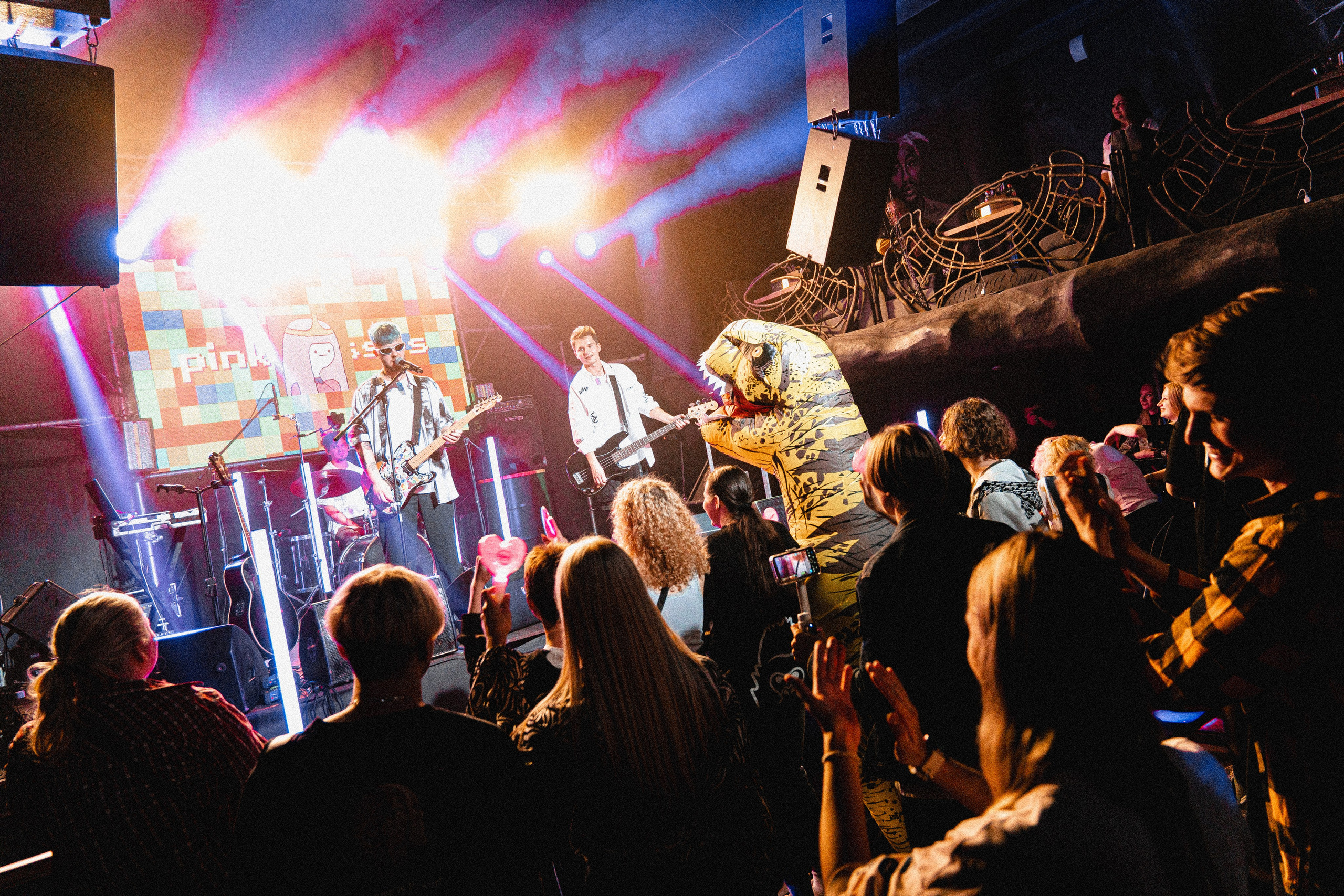 Pinkglasses. Репортажный фотограф Даниил Коваленко