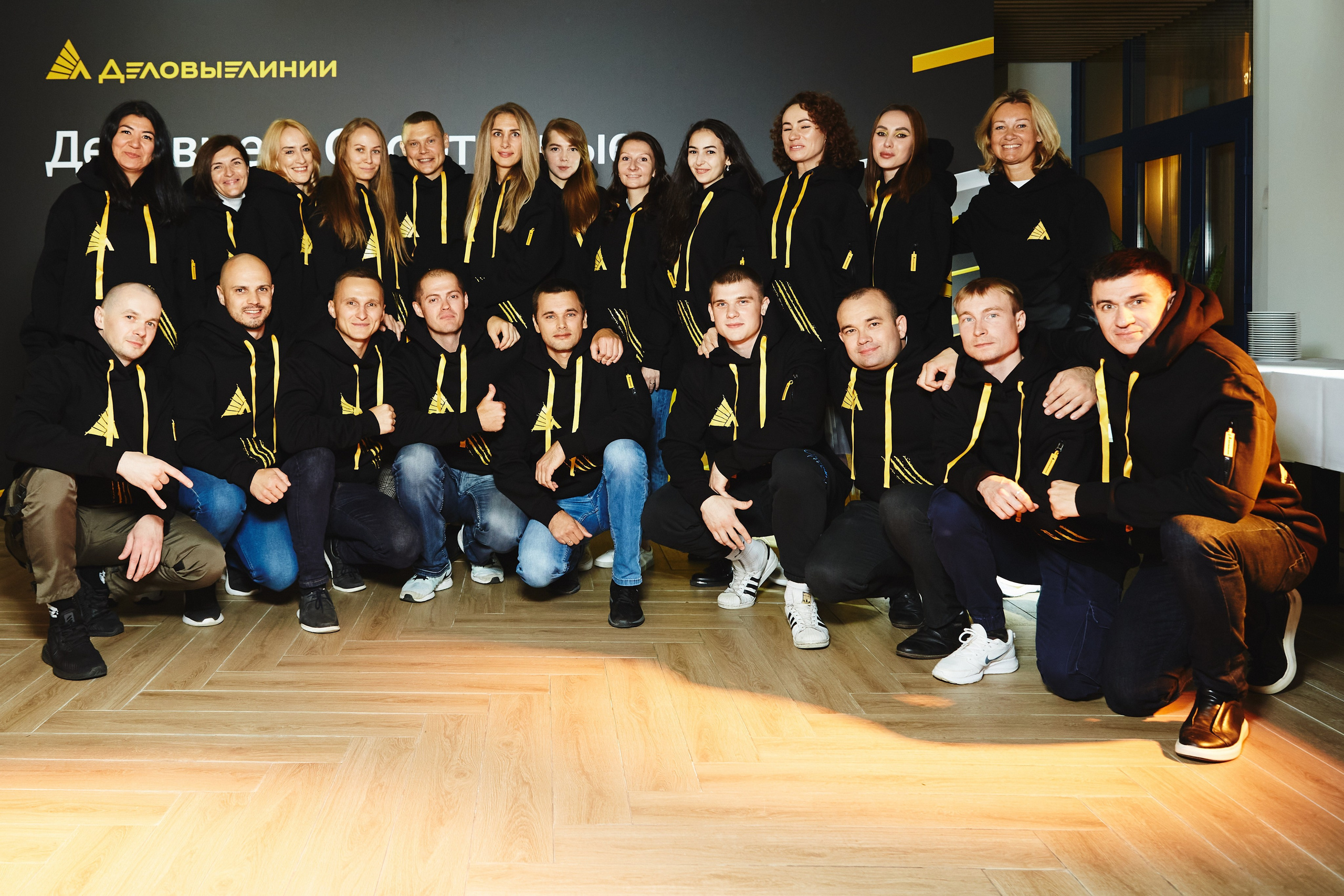 Фотограф на тимбилдинг: спортивное командообразование за городом. КонТайм: профессиональная съемка для организаций