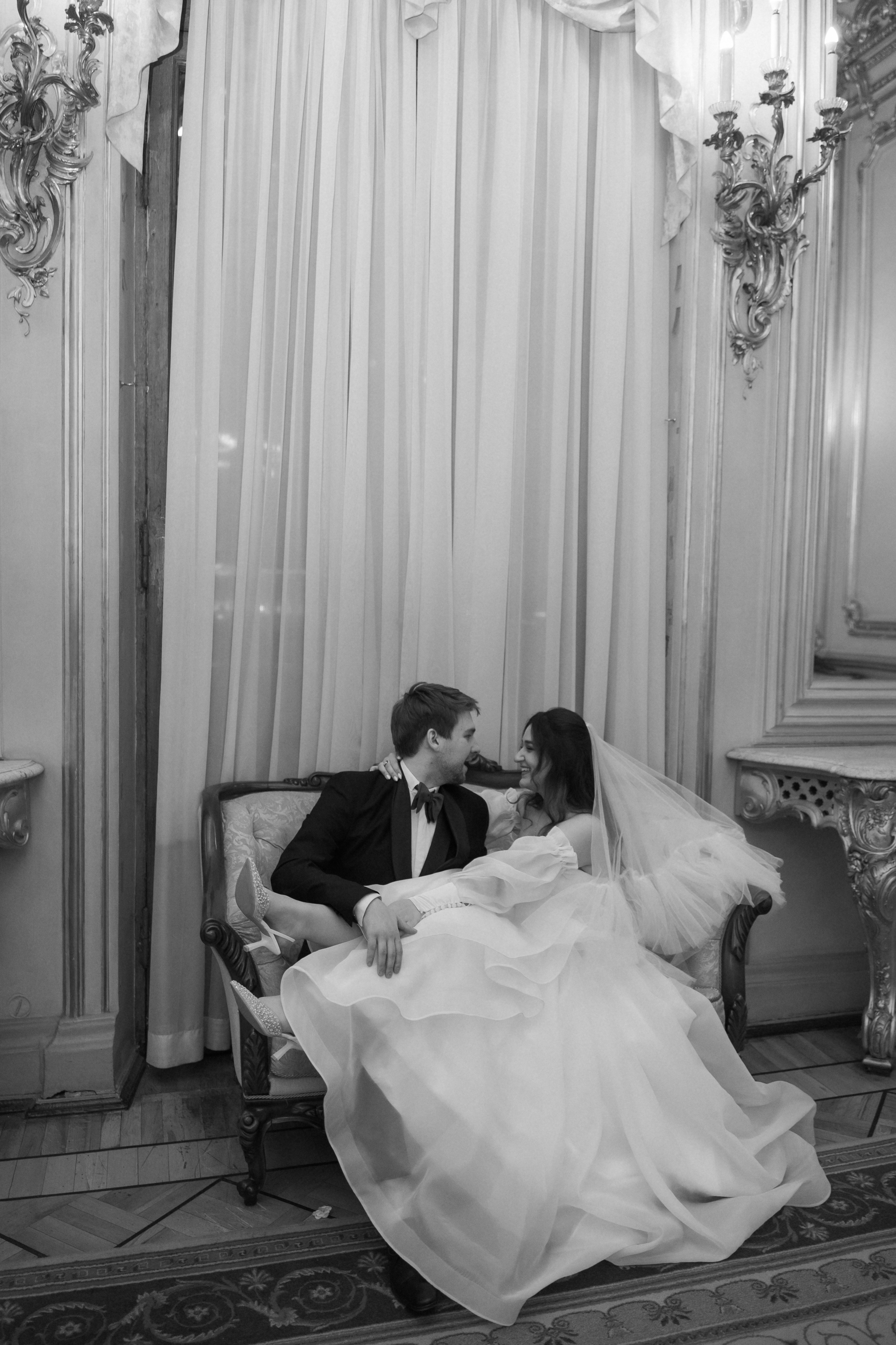 Любовь в 1-м Дворце Бракосочетания. Фотограф в Санкт-Петербурге — Лучина Екатерина