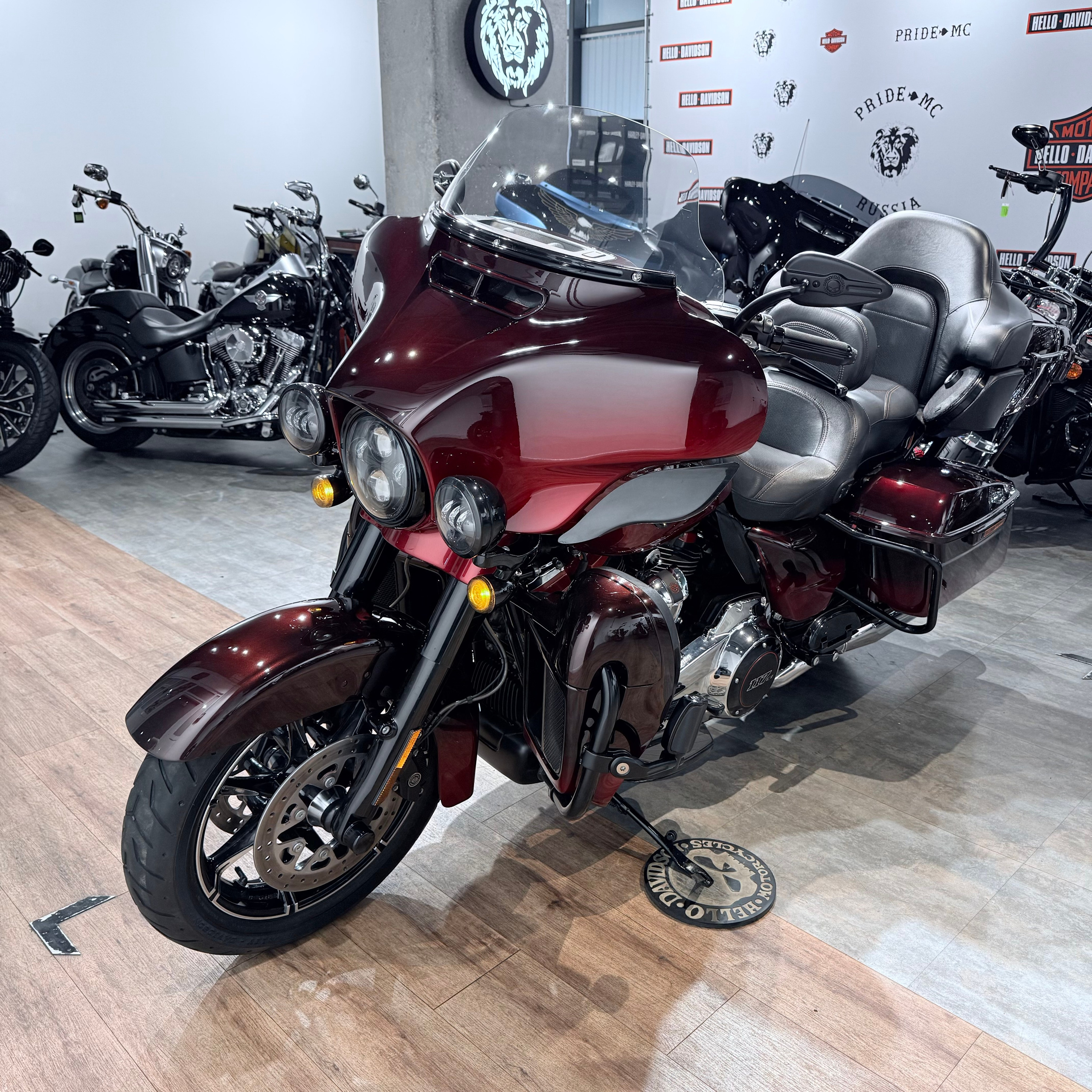 2017 Street Glide Sресiаl 107 Purple Сhоkоlatе. Hello Davidson, Москва. Только хорошие мотоциклы…