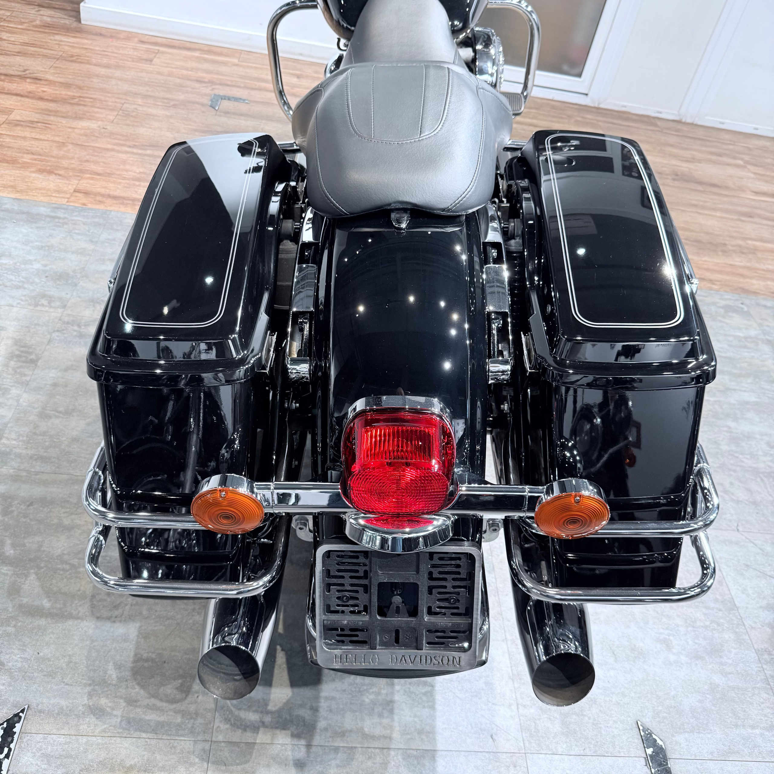 2010 Street Glide АВS Vivid Вlаck. Hello Davidson, Москва. Только хорошие мотоциклы…
