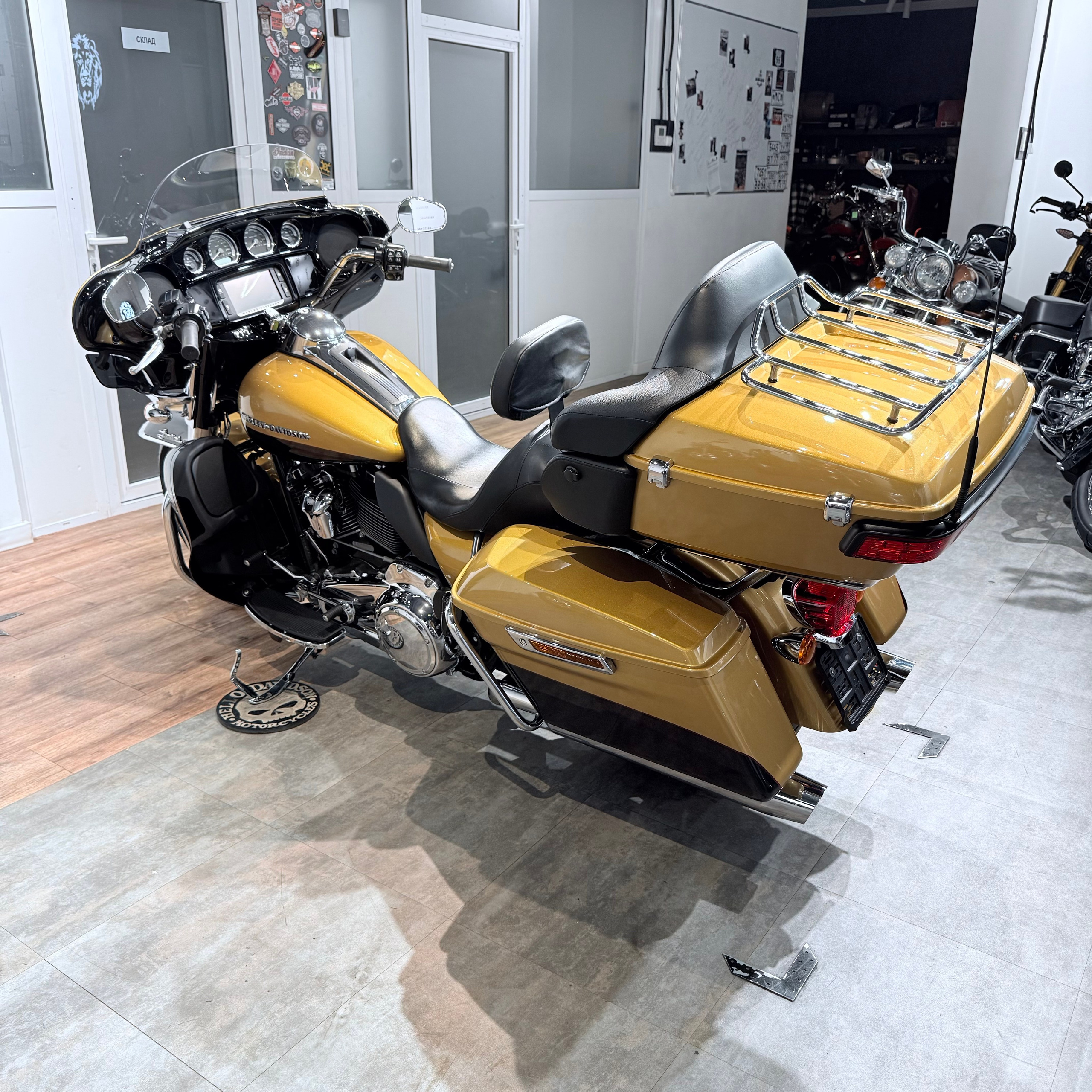 2017 Elеctra Glide Ultra Limited 107 Вlасk Hills Gold. Hello Davidson, Москва. Только хорошие мотоциклы…
