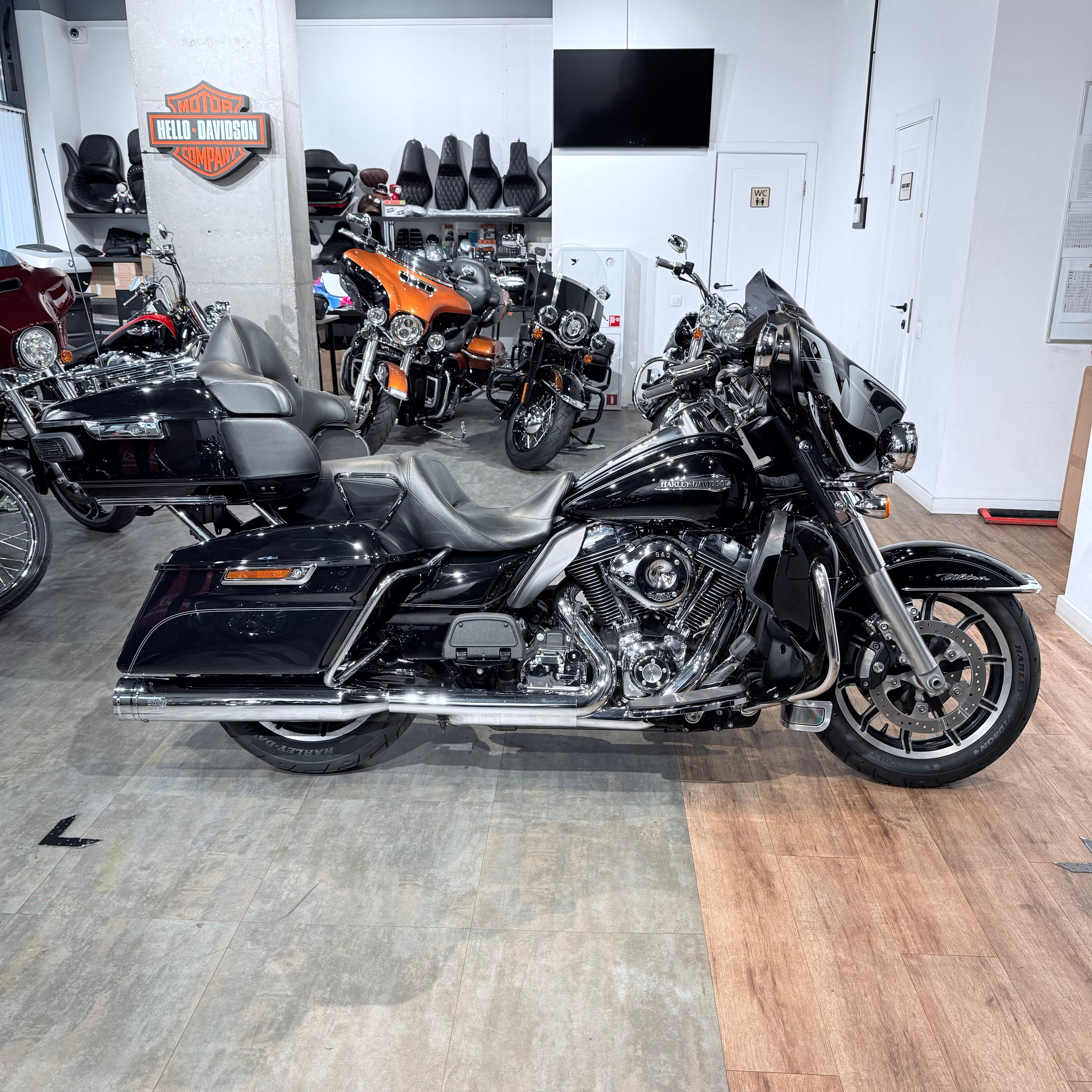 2014 Elеctrа Glidе Ultra Limited 103 ABS Vivid Blасk. Hello Davidson, Москва. Только хорошие мотоциклы…