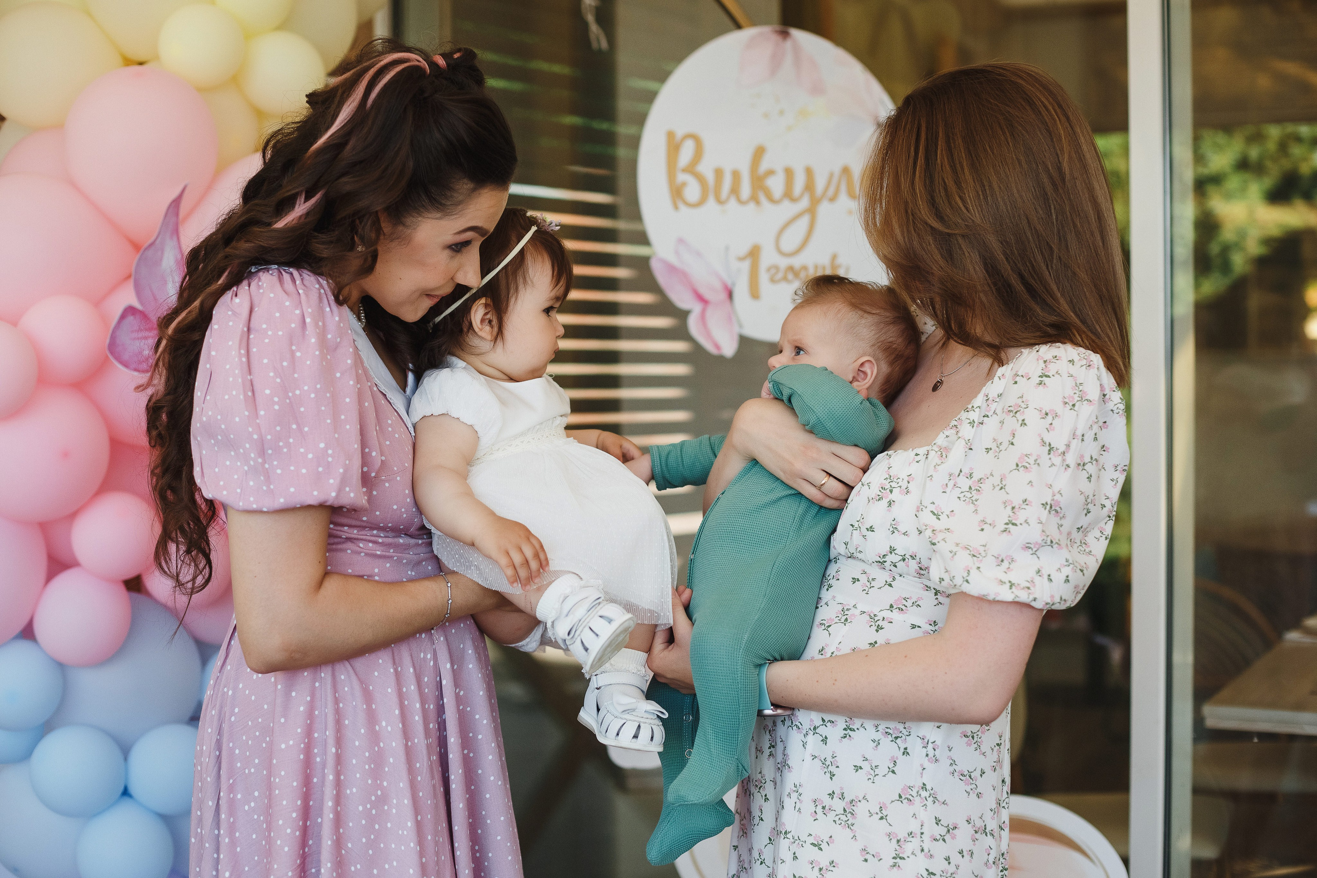 Фотосъёмка детского дня рождения Виктории в ресторане Feola's Kitchen. Свадебный и семейный фотограф в Таганроге Бакарюк Антон