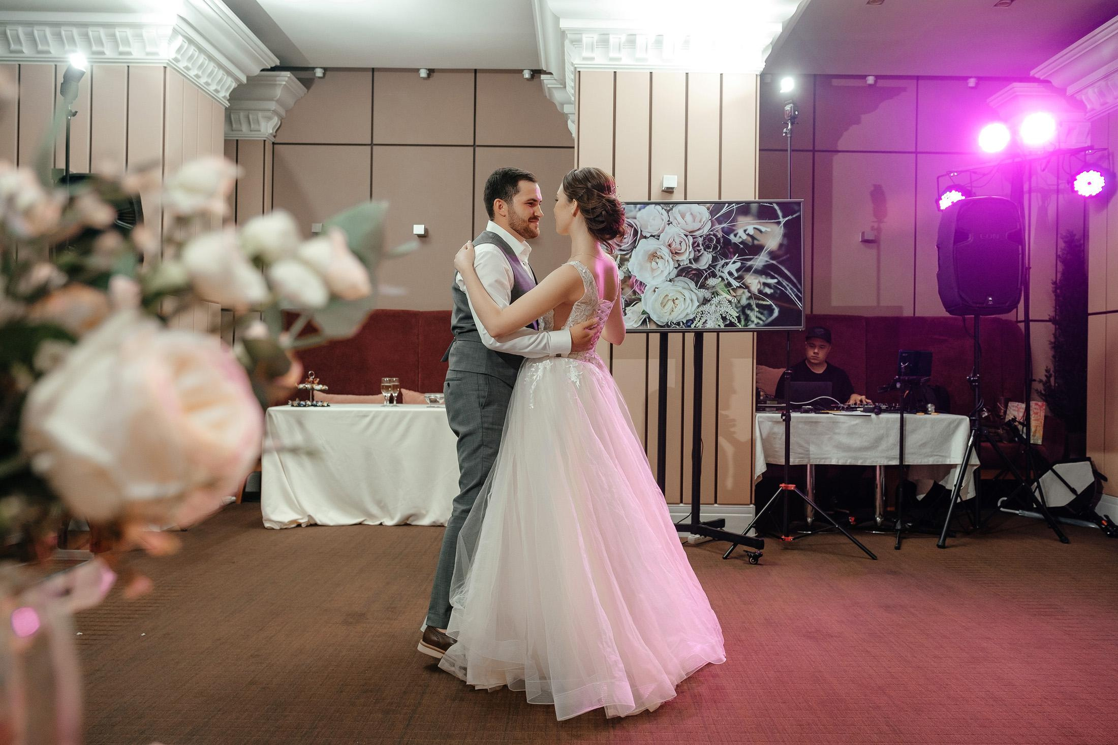 Денис и Кристина. Фотограф для бизнеса Константин Брусницын в Екатеринбурге