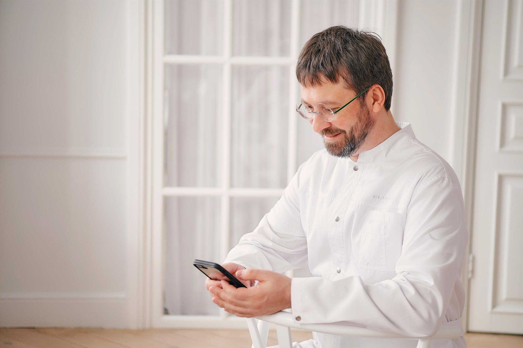 Врач-сексолог Андрей Булах. Фотограф для бизнеса Константин Брусницын в Екатеринбурге