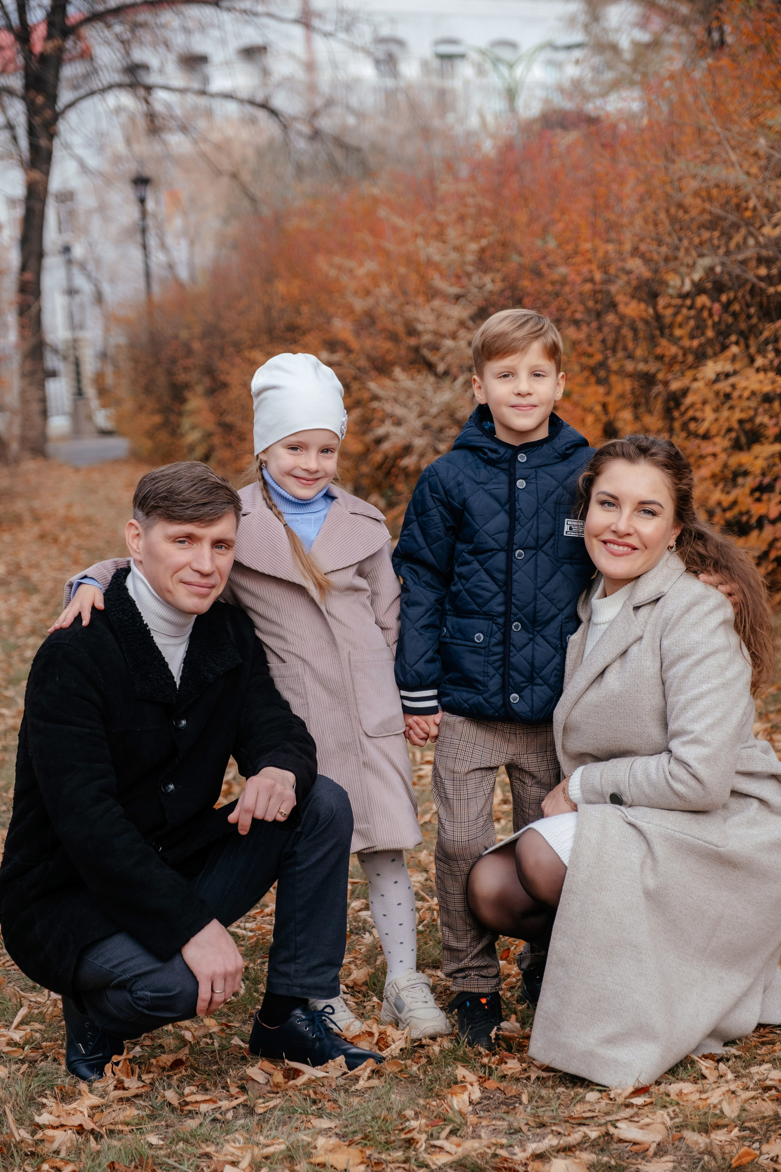 Осенняя семейная фотосессия в парке. Фотограф для бизнеса Константин Брусницын в Екатеринбурге