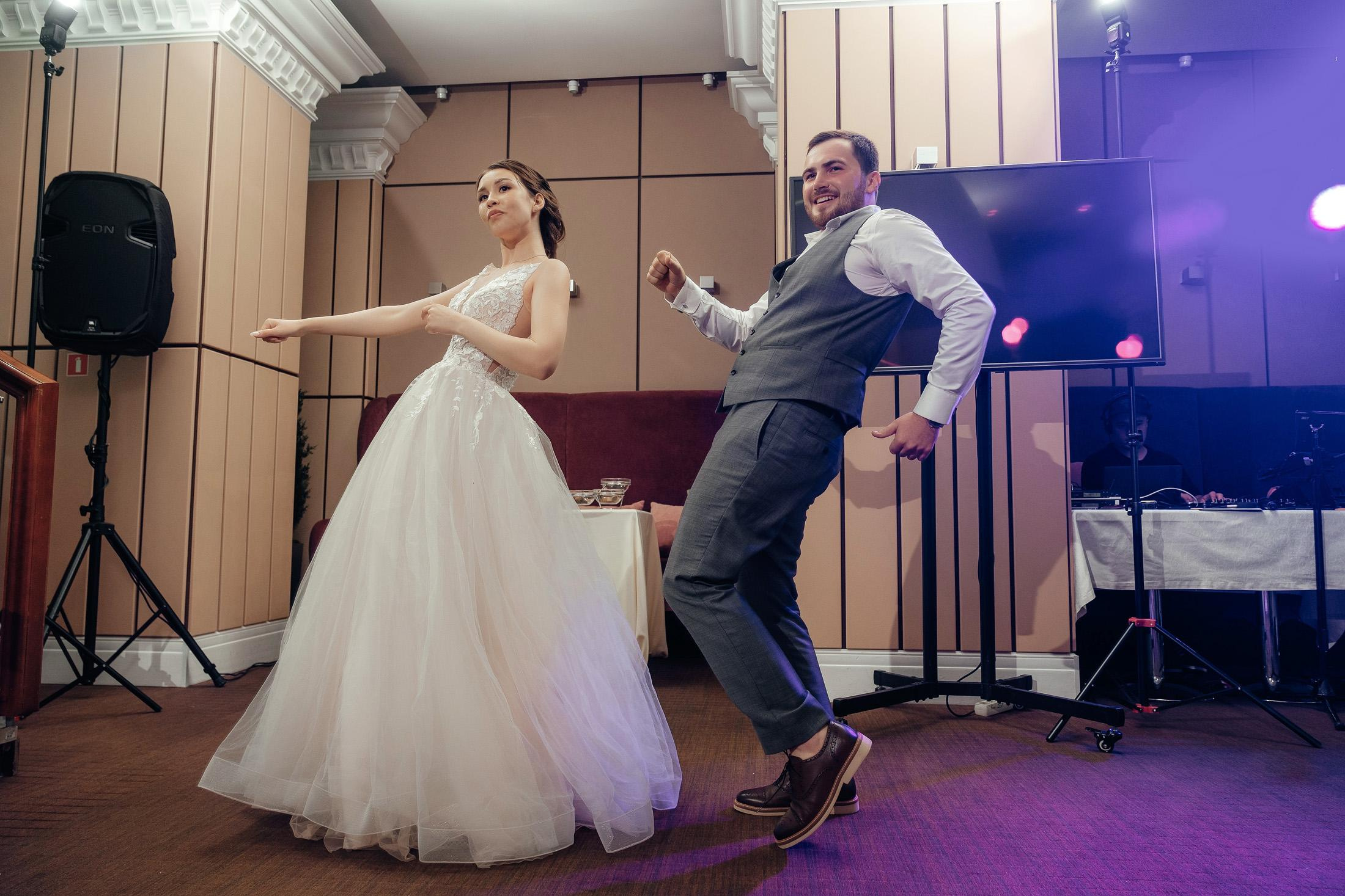 Денис и Кристина. Фотограф для бизнеса Константин Брусницын в Екатеринбурге