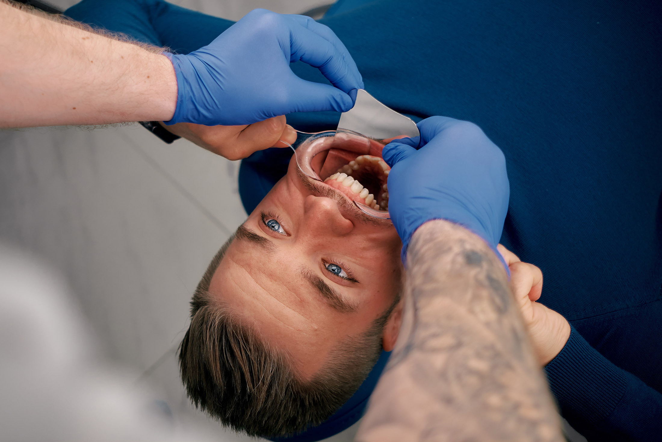 Врач-ортопед Зуев Богдан. Фотограф для бизнеса Константин Брусницын в Екатеринбурге