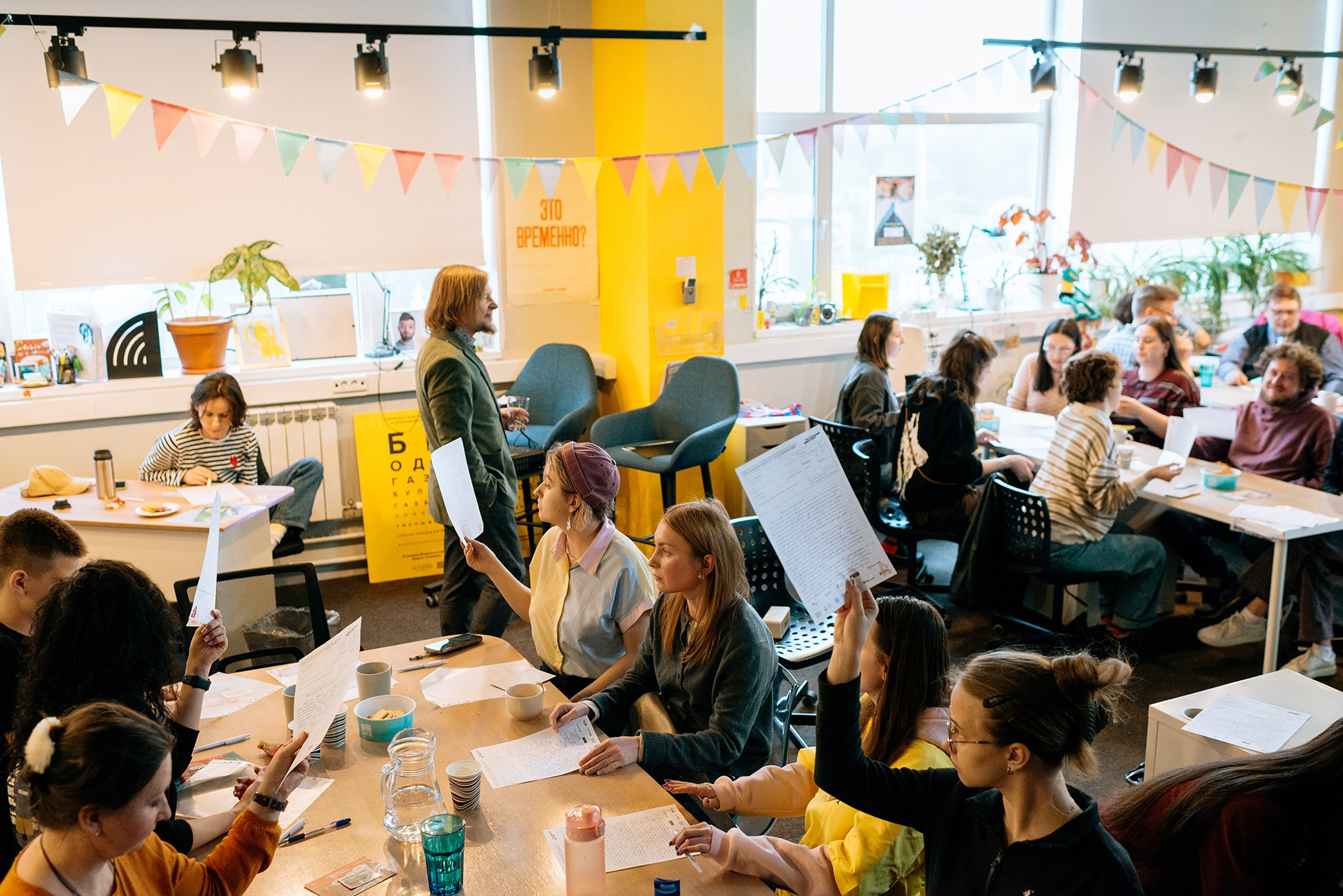 Тотальный диктант в Ночлежке. Апрель 26. Репортажный фотограф в Санкт-Петербурге Анастасия Клёпова