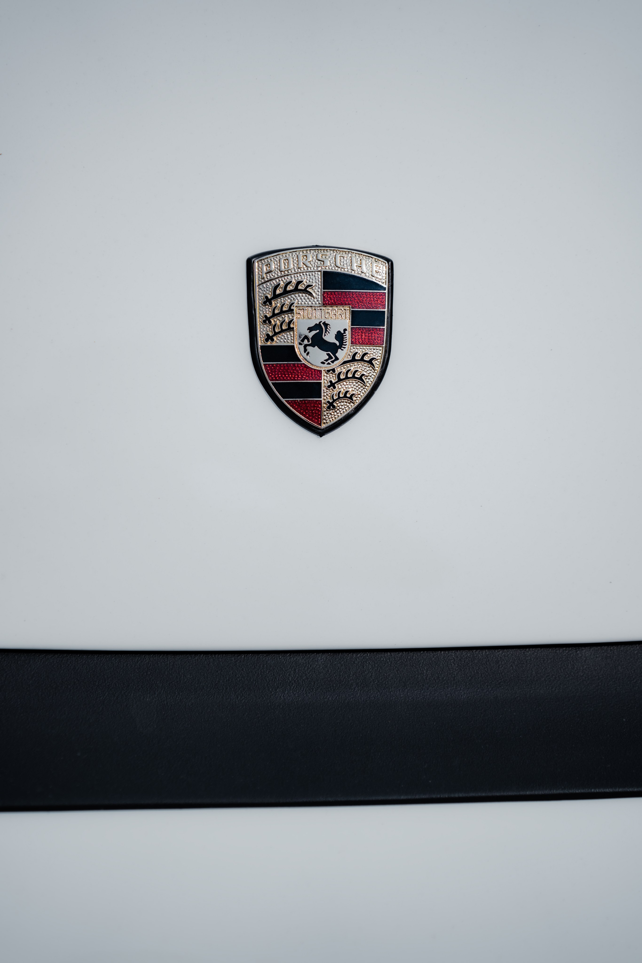 //GROUNDED2025. Автомобильный фотограф