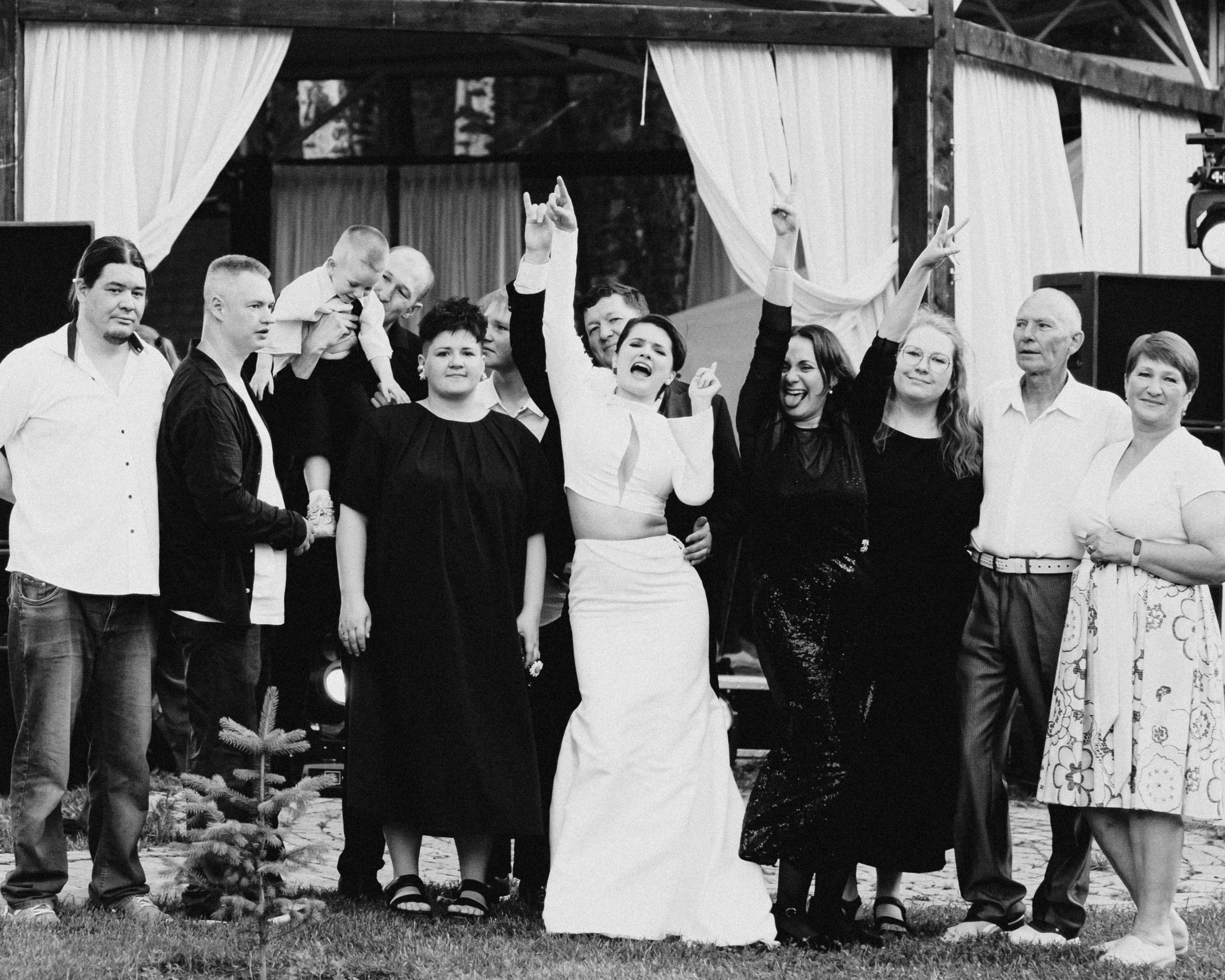 1. Свадебный фотограф @alexandradmitrievaph