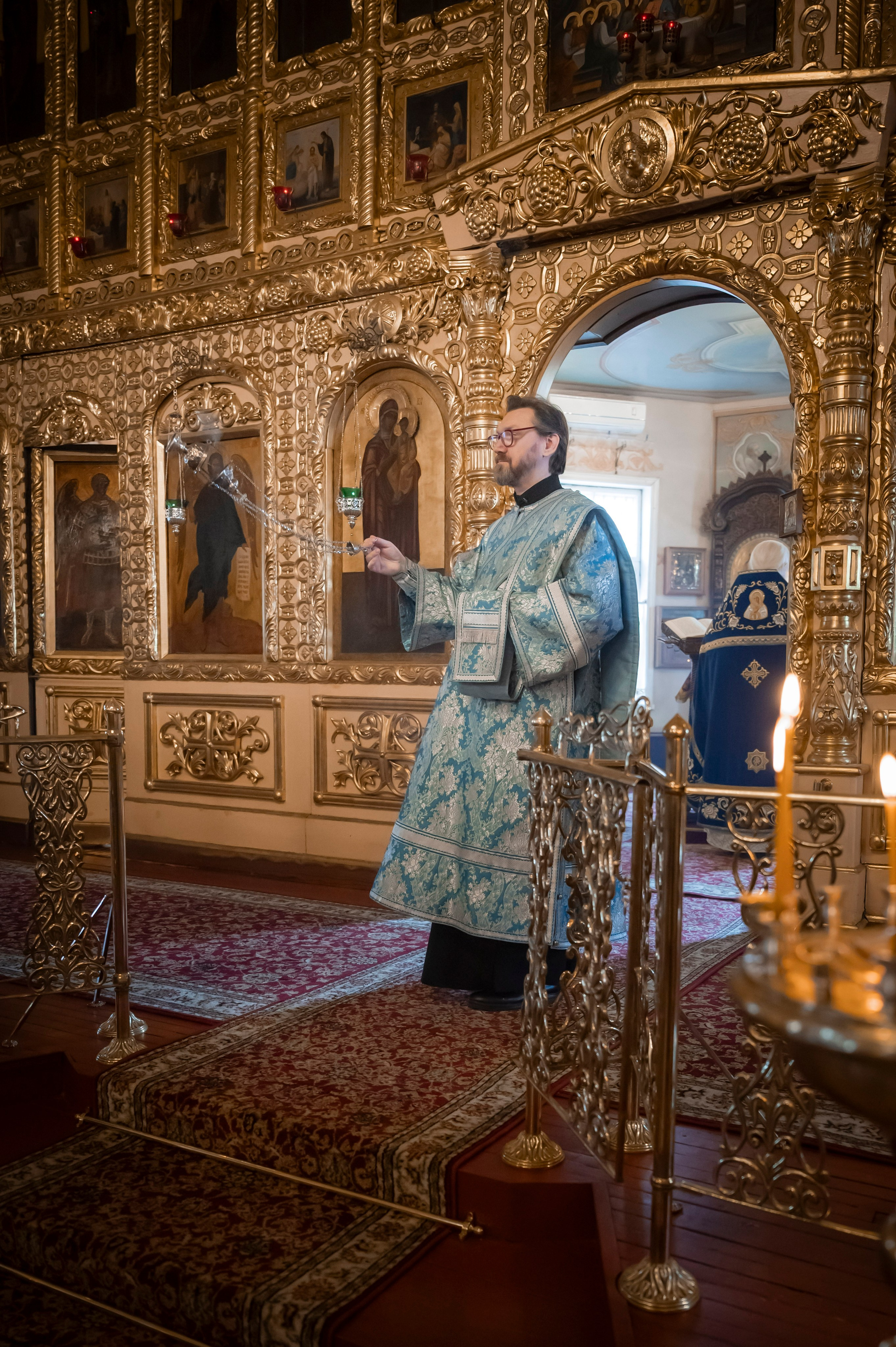 Богородский храм. Благовещение. Божественная Литургия. Антон и Татьяна Денисенко — В храме